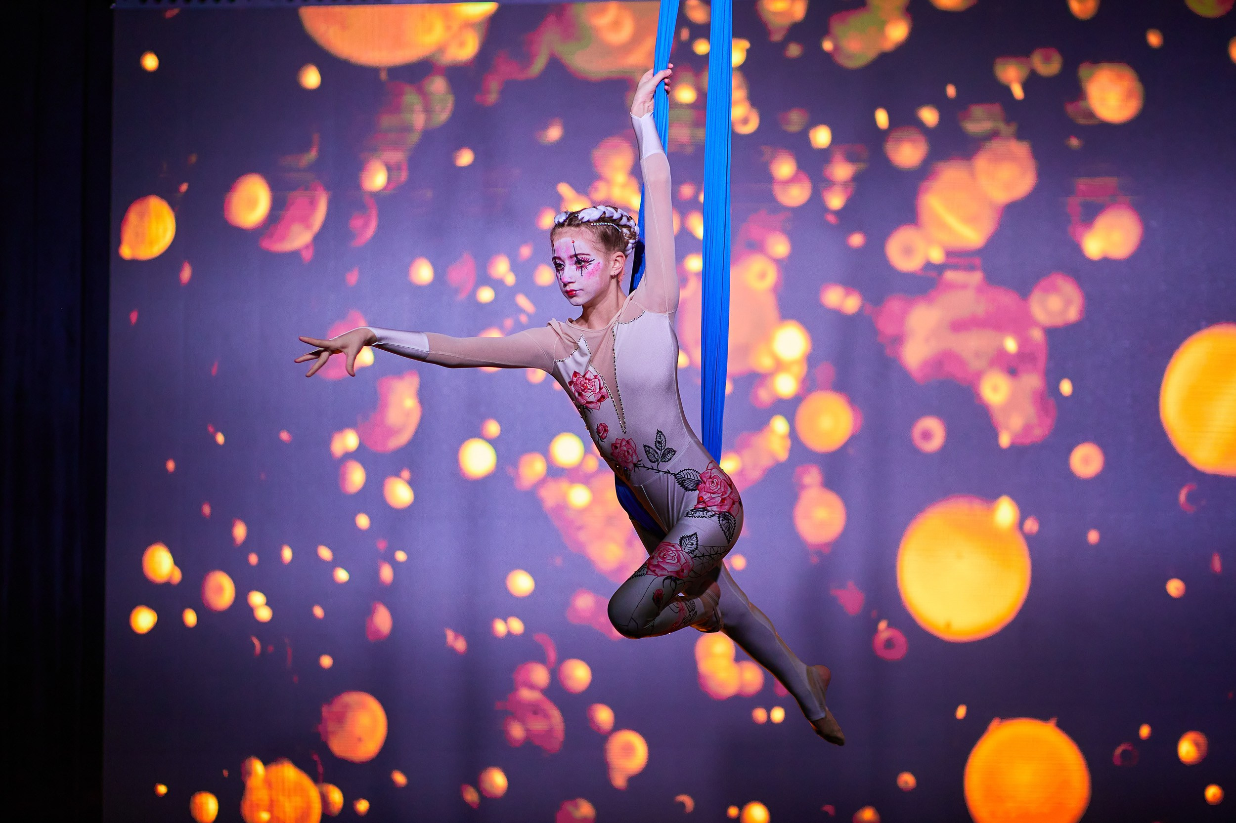 Анонс фоторепортажа с Концерта Грация. POLE DANCE. Photographer for business Mikhail Semenov. Aqua photo studio, photo school