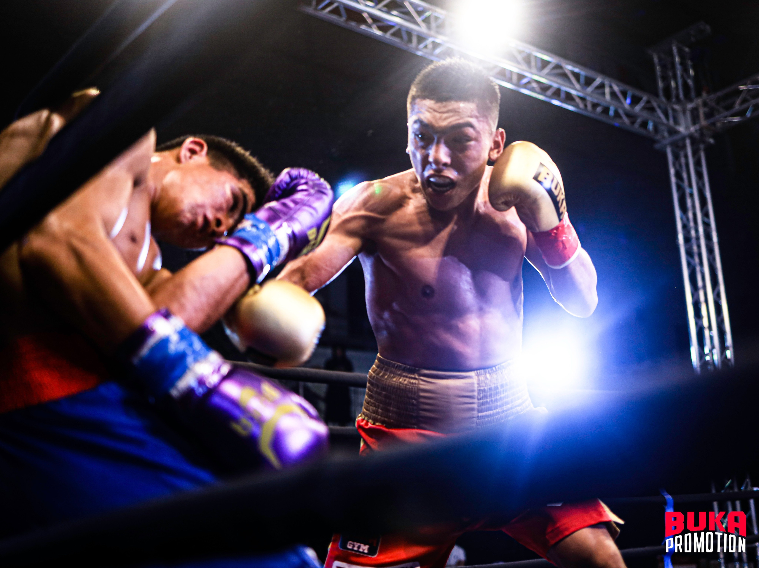 Репортажный фотограф в Санкт-Петербурге — Юра Порфирьев