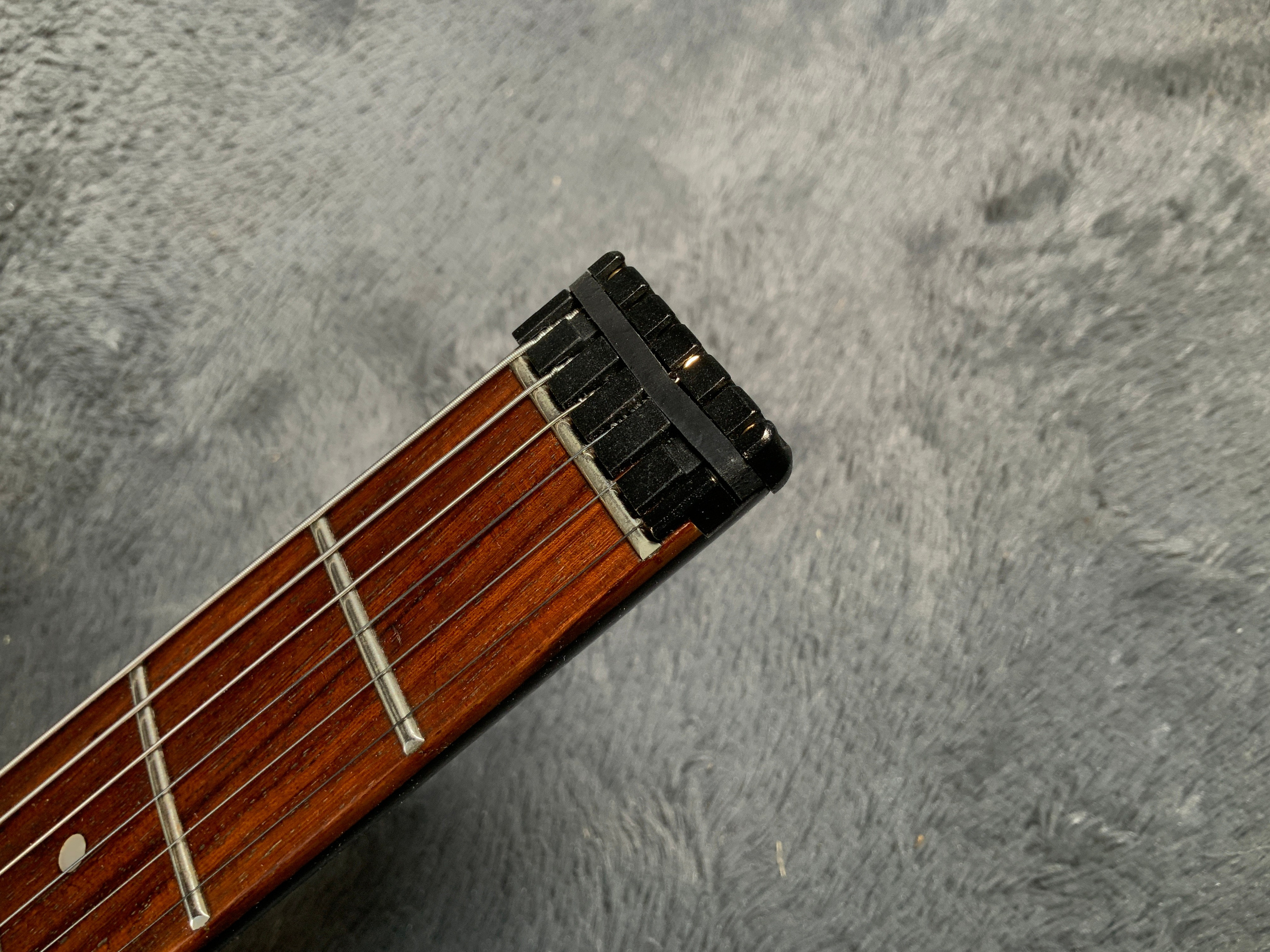 Hohner G2T Headless. Гитары из Японии