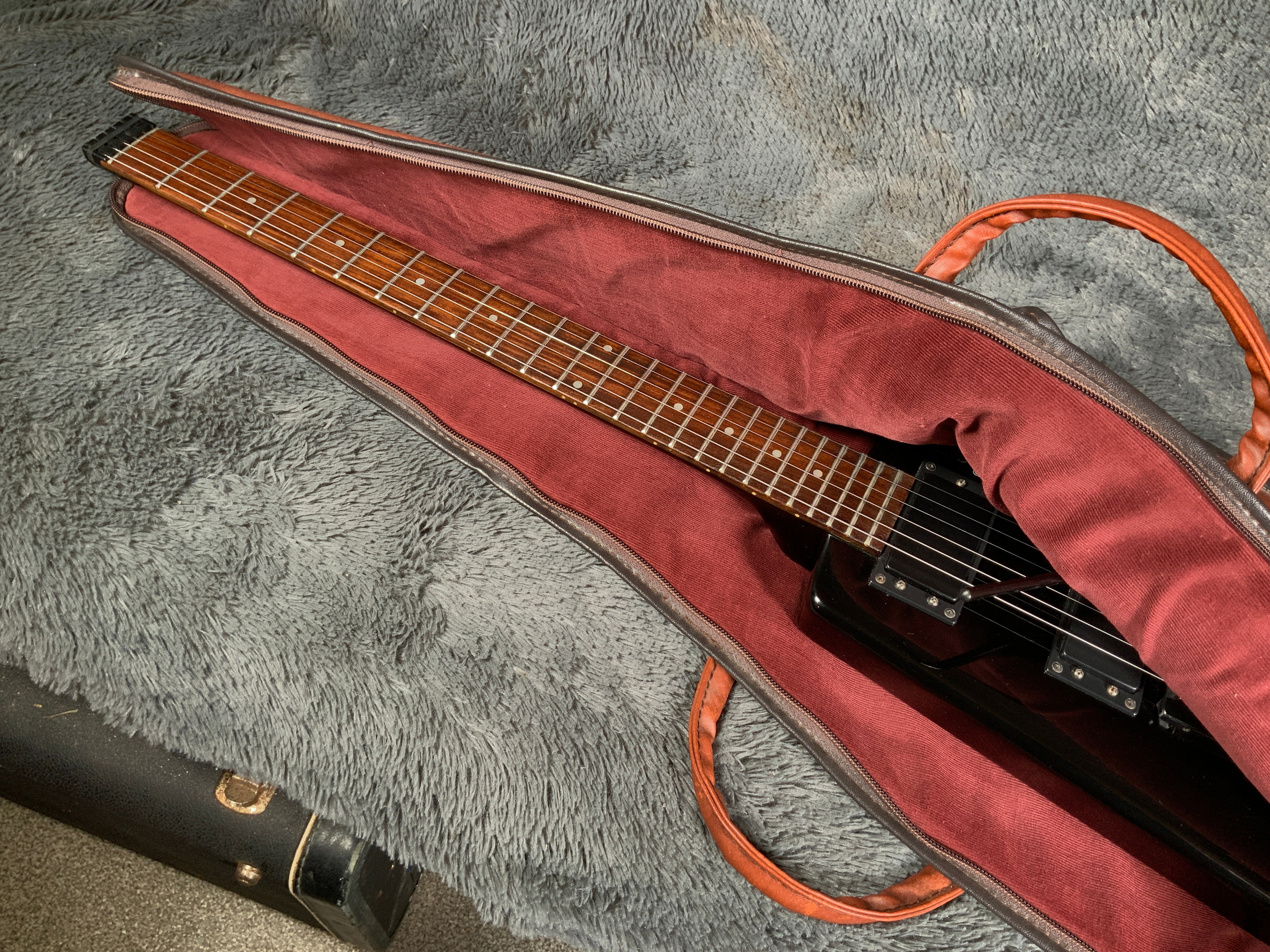 Hohner G2T Headless. Гитары из Японии