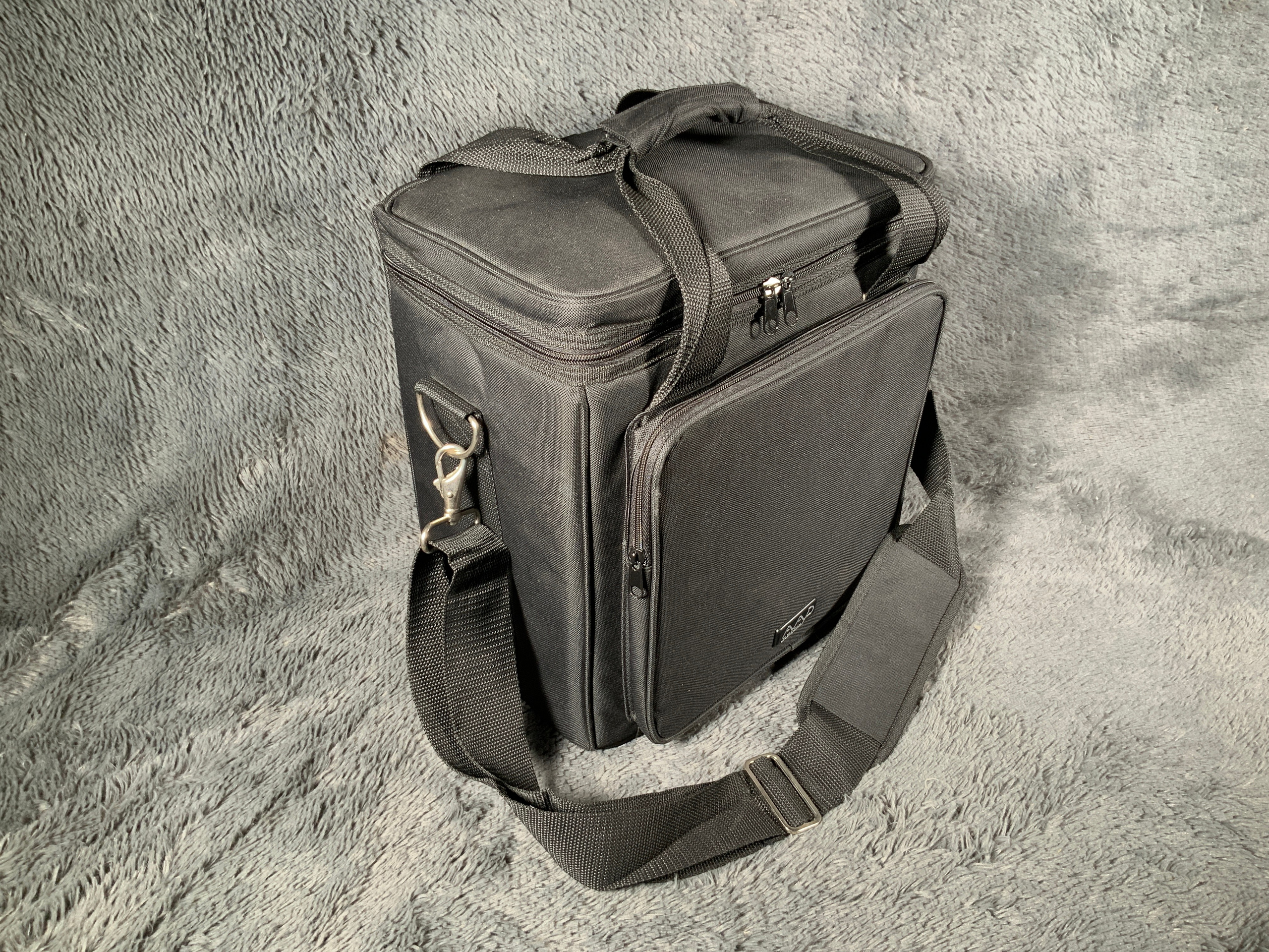 Рhil Jоnes CUB АG-100 USA