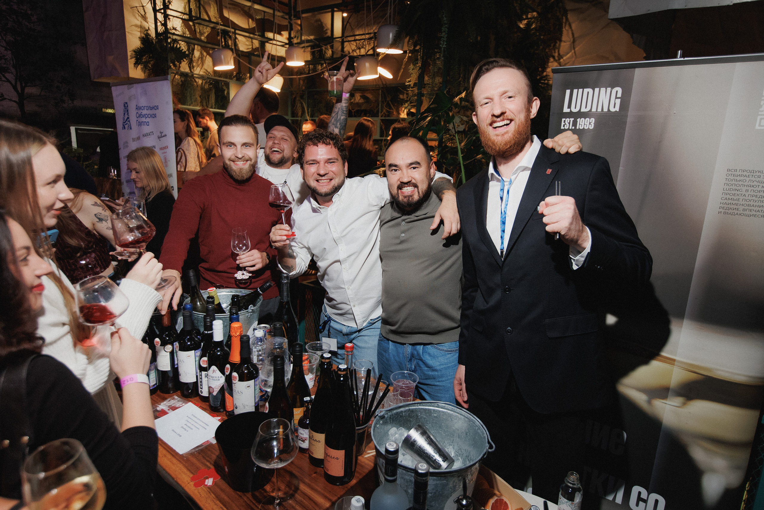 ВИННЫЙ ФЕСТИВАЛЬ. СВОИ. ФОТООТЧЕТЫ-СОБЫТИЯ-МЕСТА