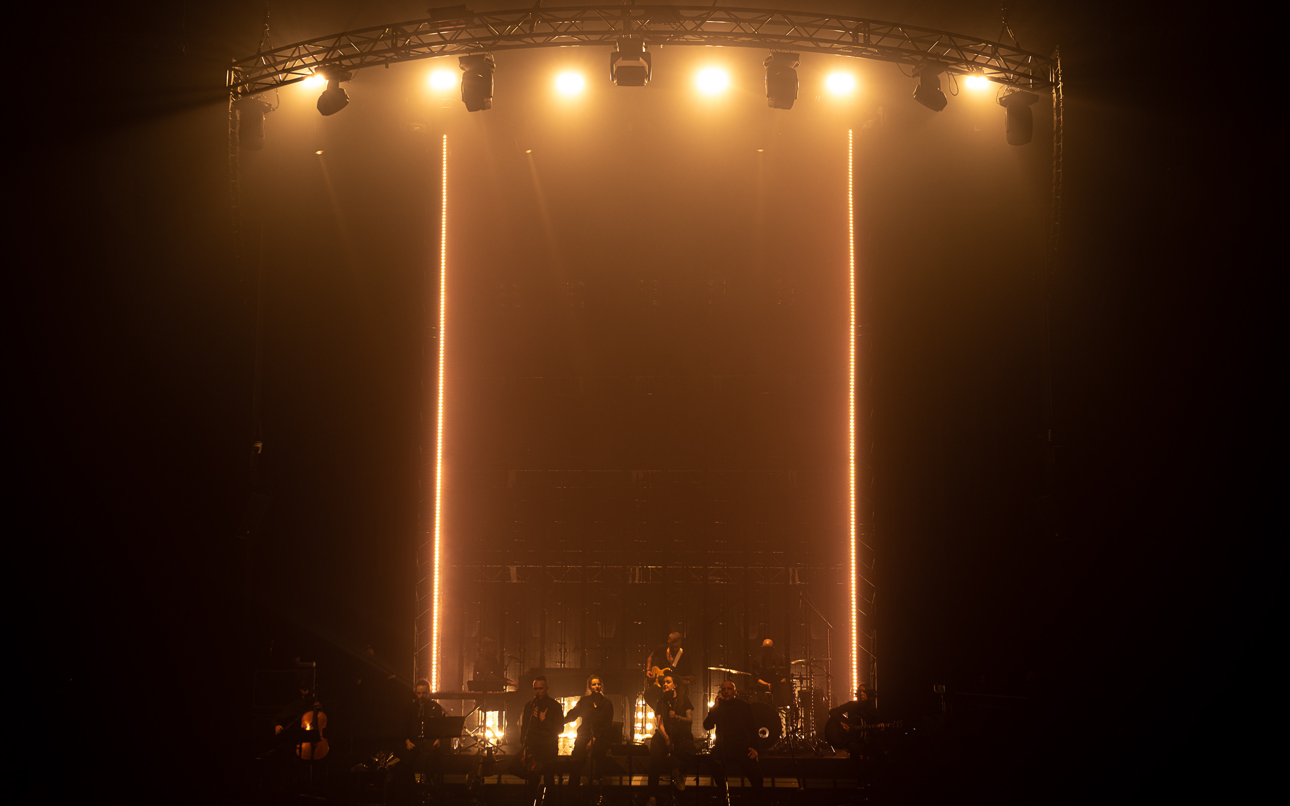 25/17 concert / 2022. OOPS TEAM