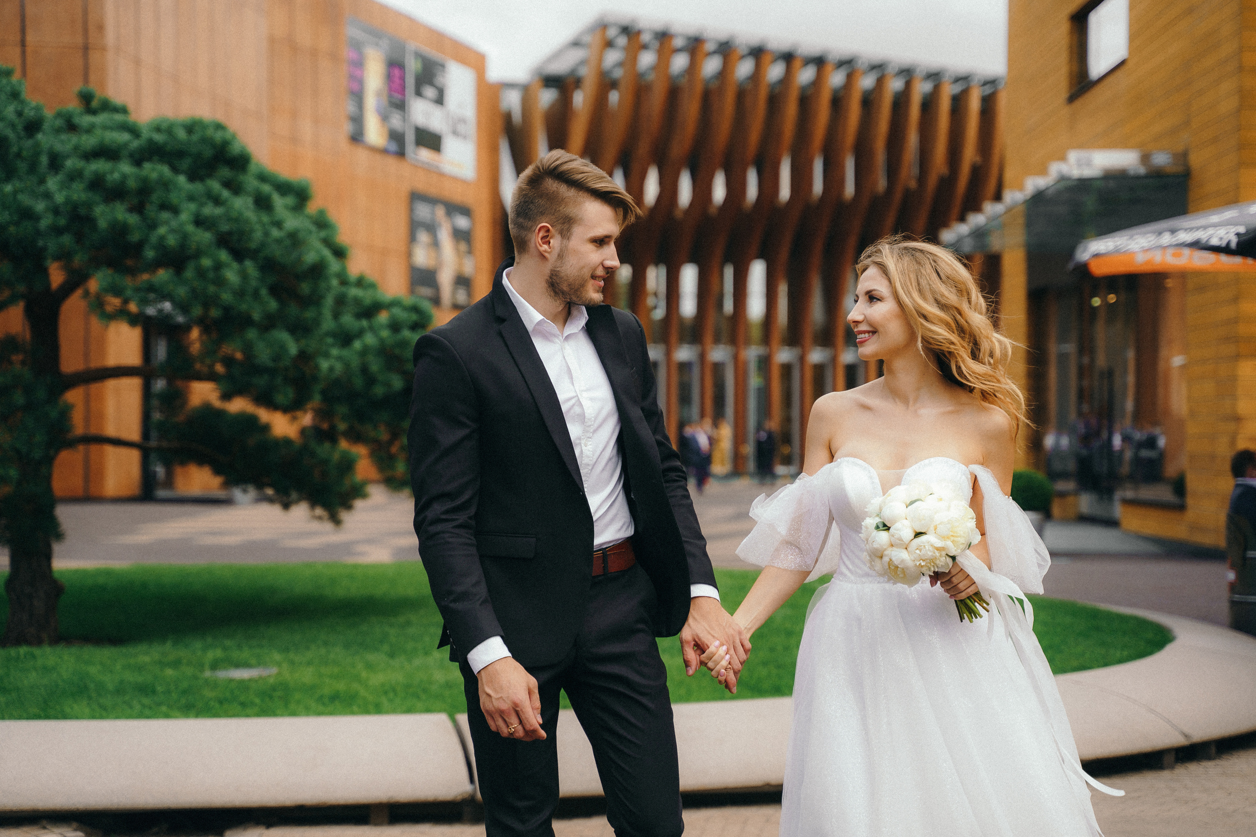 Свадебная фотосессия в Barvikha Luxury Village для Алексея и Юли