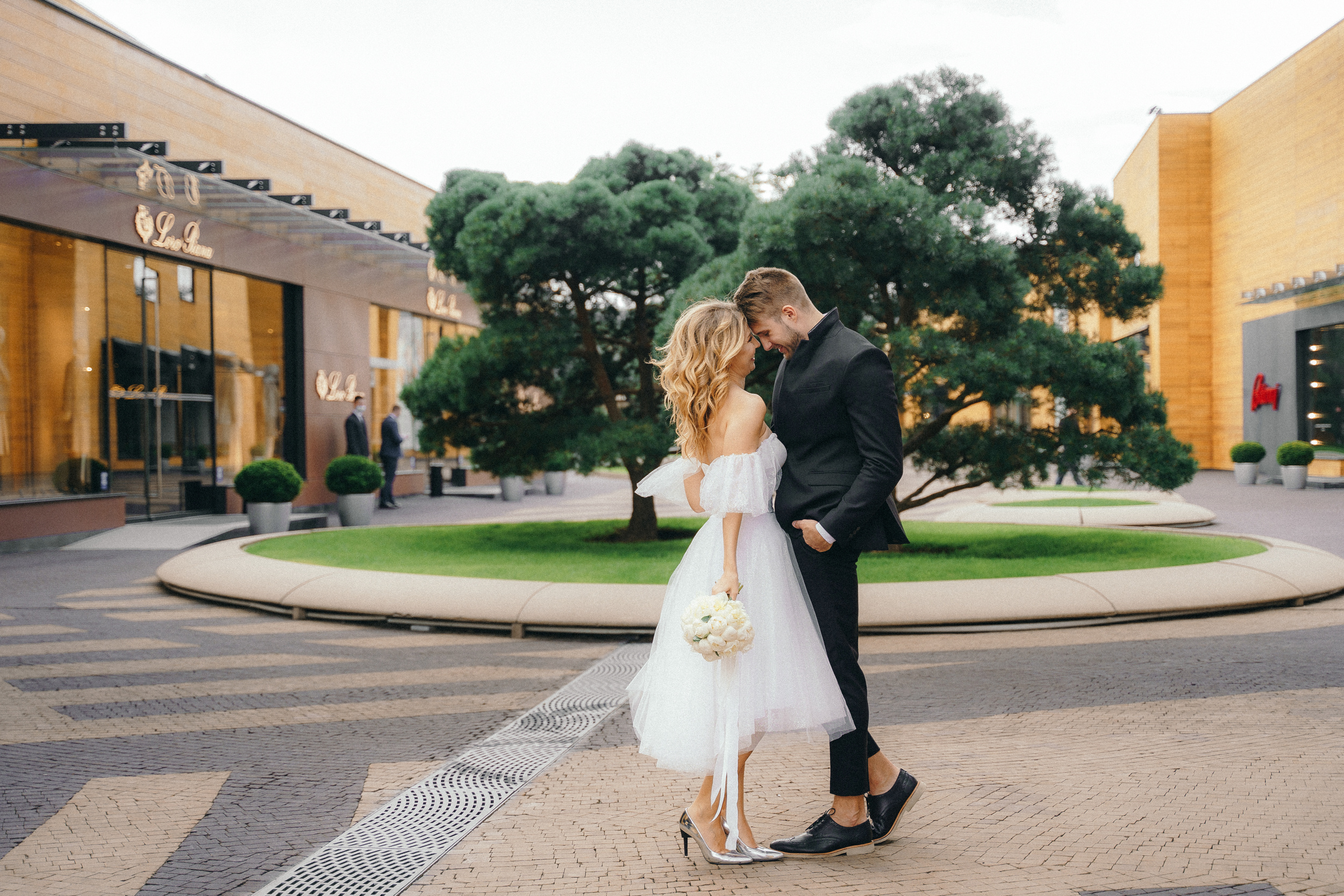 Свадебная фотосессия в Barvikha Luxury Village для Алексея и Юли