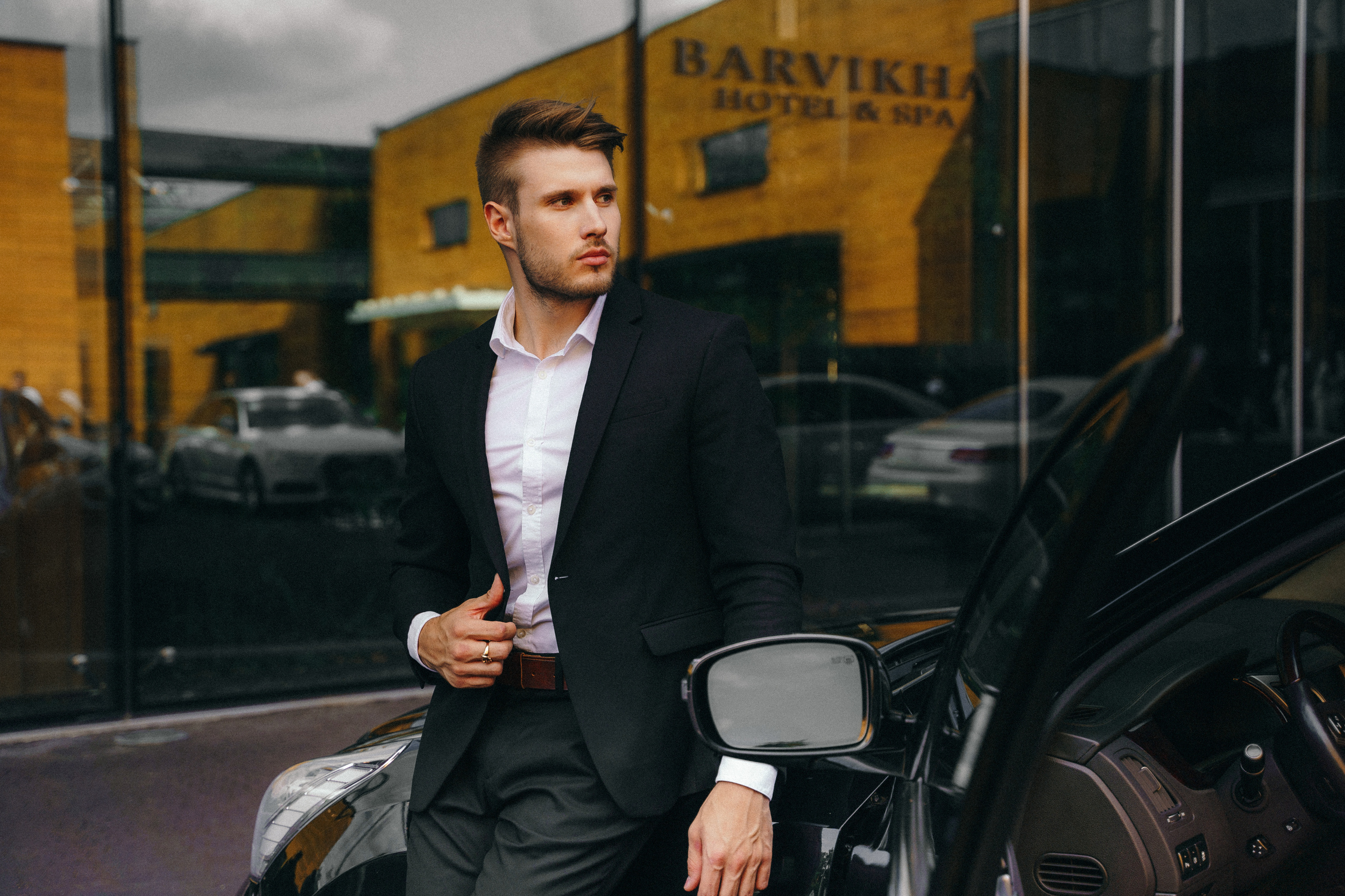 Свадебная фотосессия в Barvikha Luxury Village для Алексея и Юли