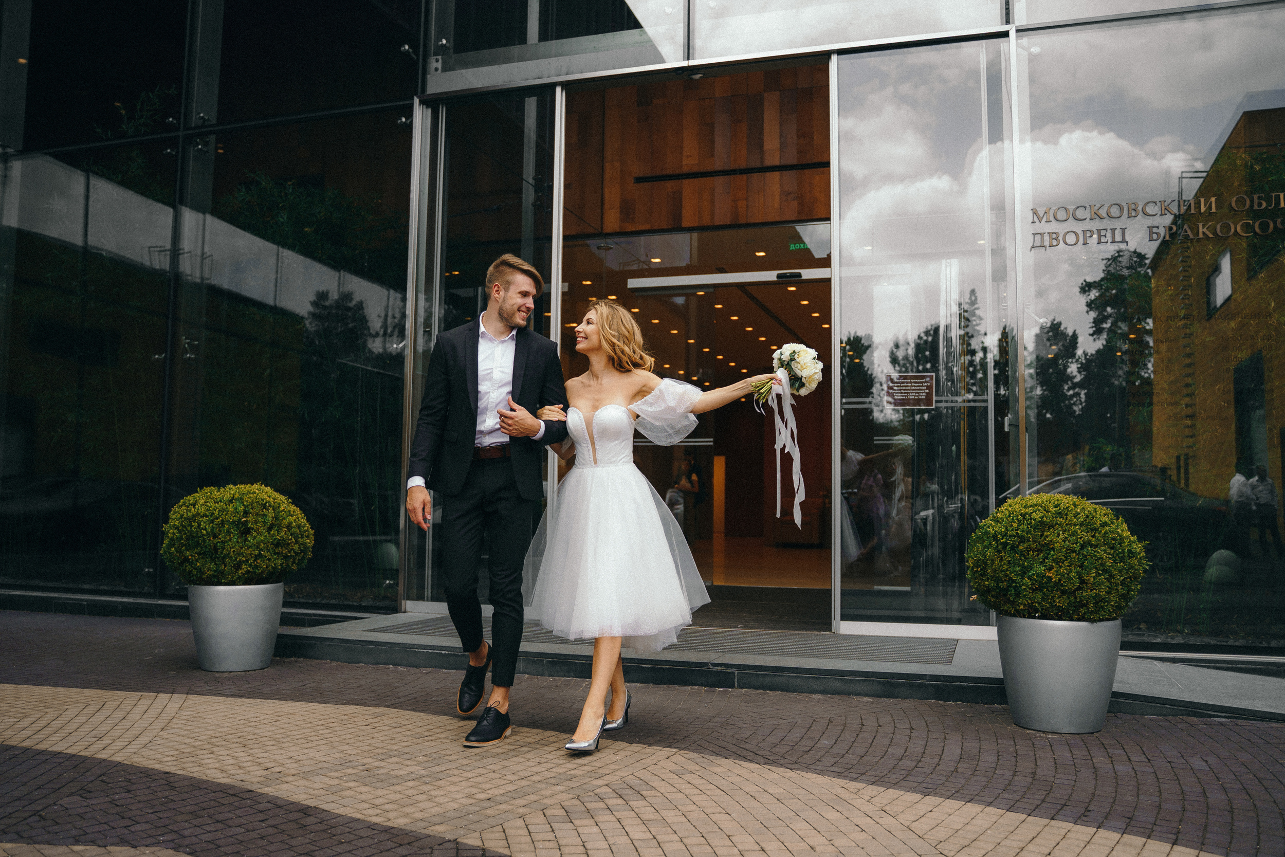 Свадебная фотосессия в Barvikha Luxury Village для Алексея и Юли