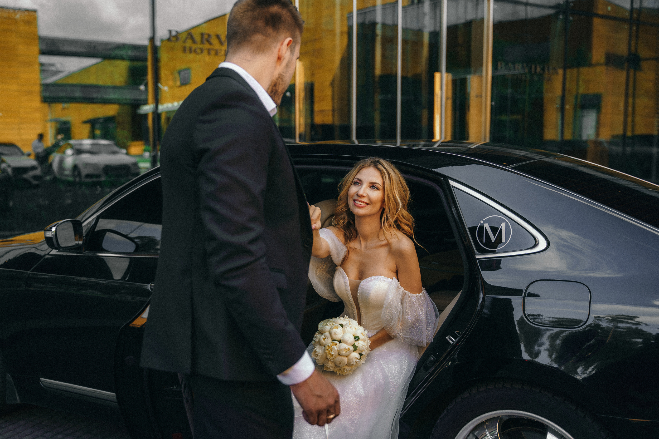 Свадебная фотосессия в Barvikha Luxury Village для Алексея и Юли