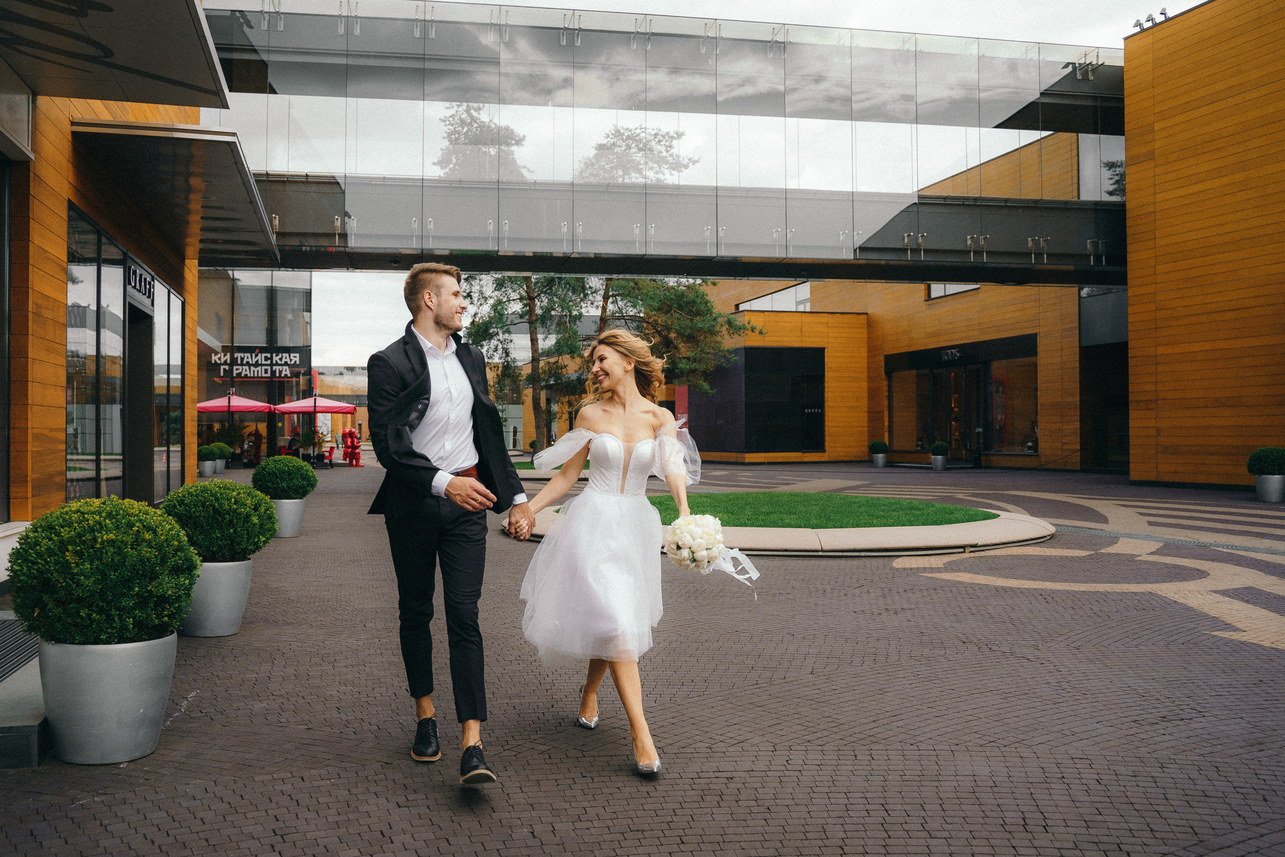 Свадебная фотосессия в Barvikha Luxury Village для Алексея и Юли