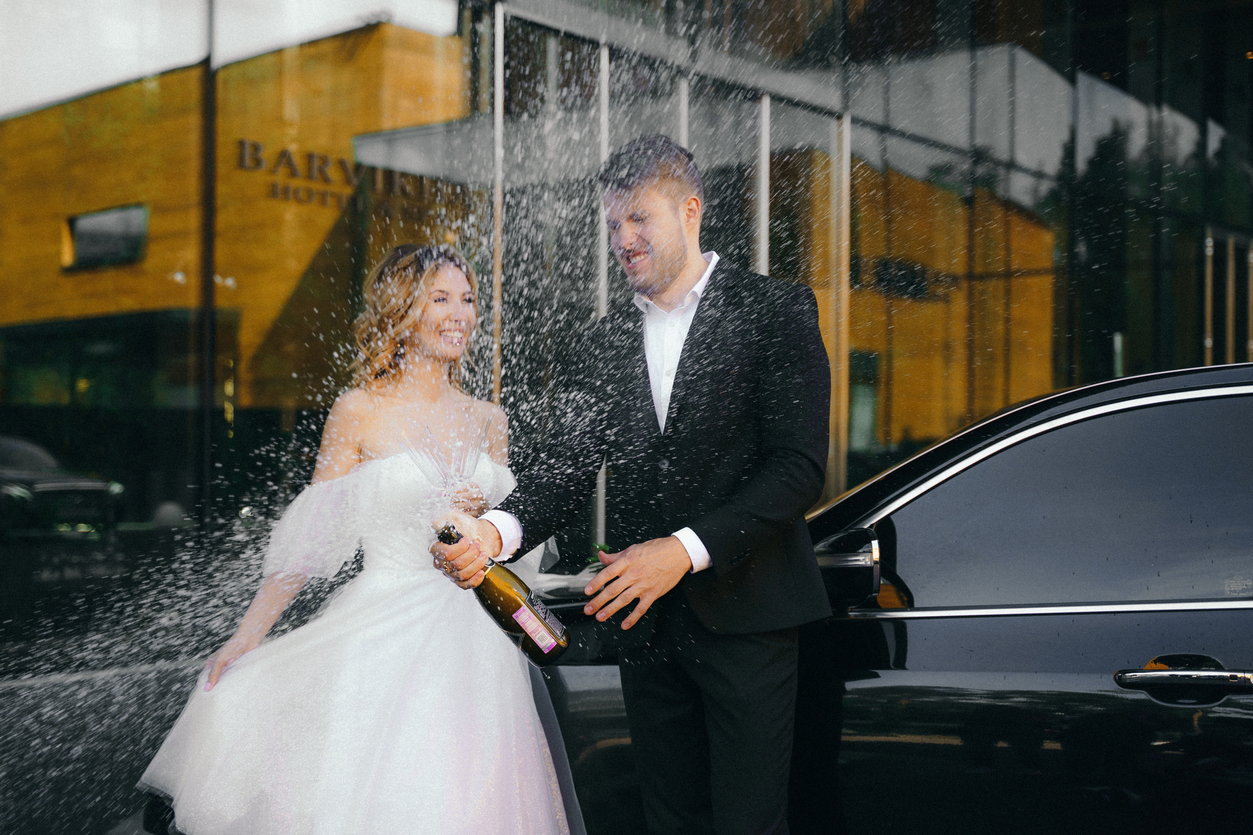 Свадебная фотосессия в Barvikha Luxury Village для Алексея и Юли