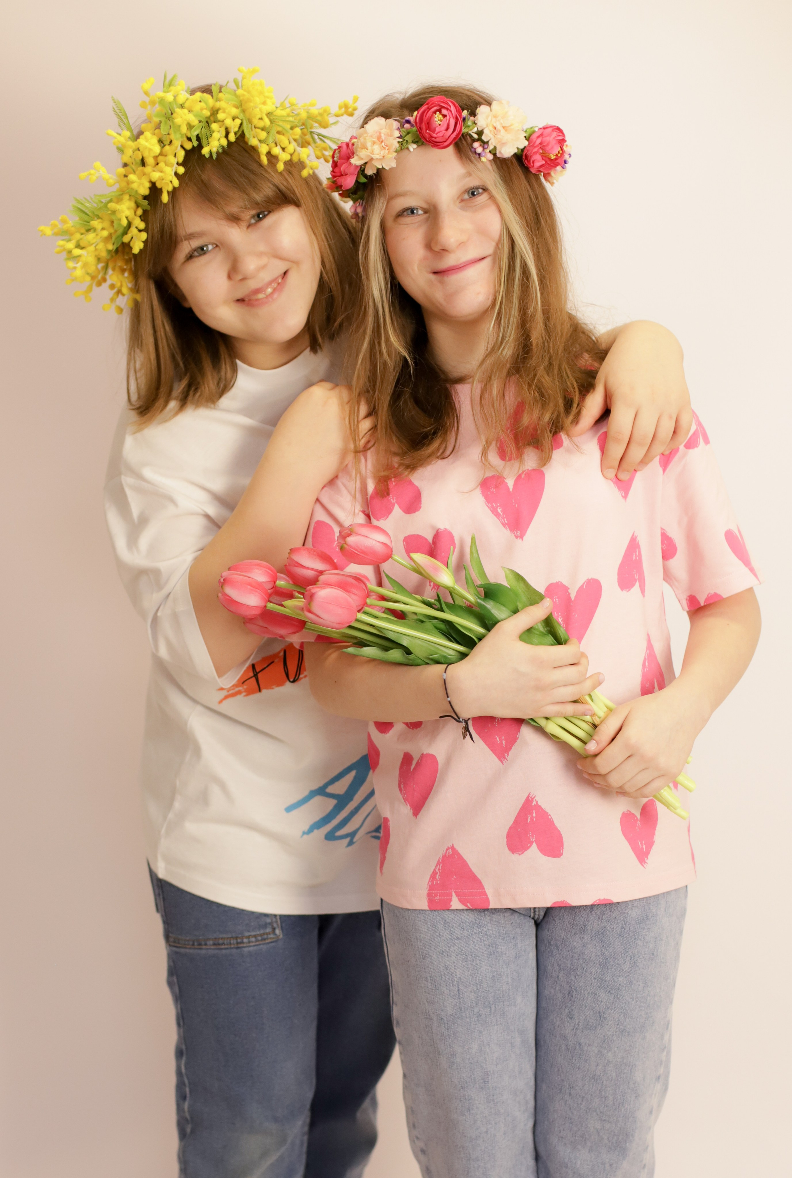 Подружки с цветами. Весна. Диана Николаева — фотограф город Балашиха