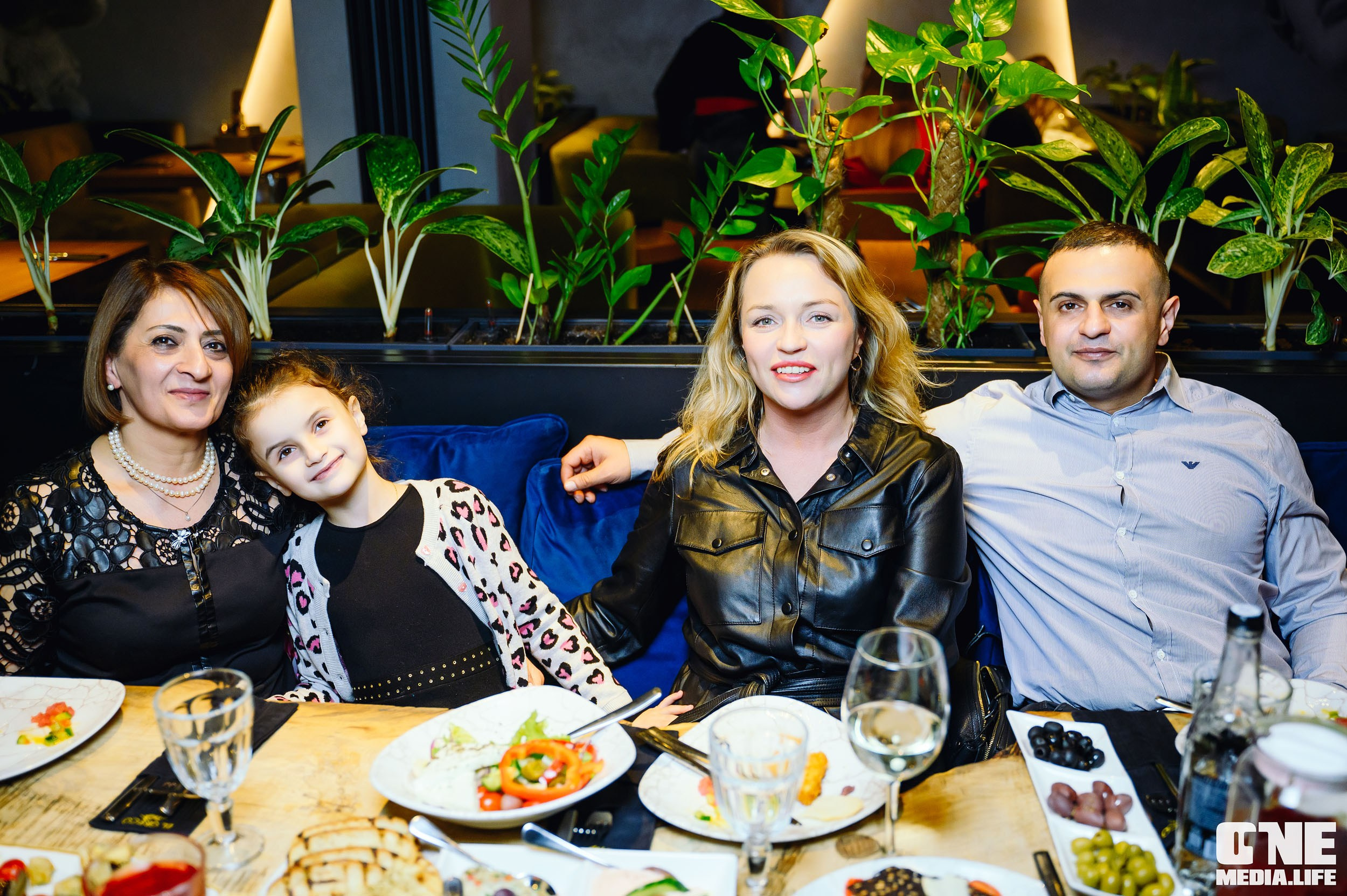 8 Марта в El Greco. One Media Life: фоторепортажи, фотоотчеты с мероприятий и заведений