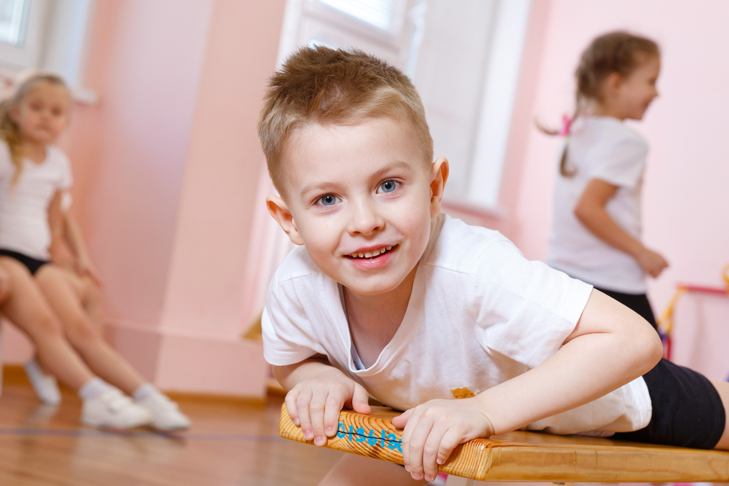 ФОТОКНИГИ | Пожалуй лучшие фотокниги в Красноярске. Выпускные альбомы Красноярск
