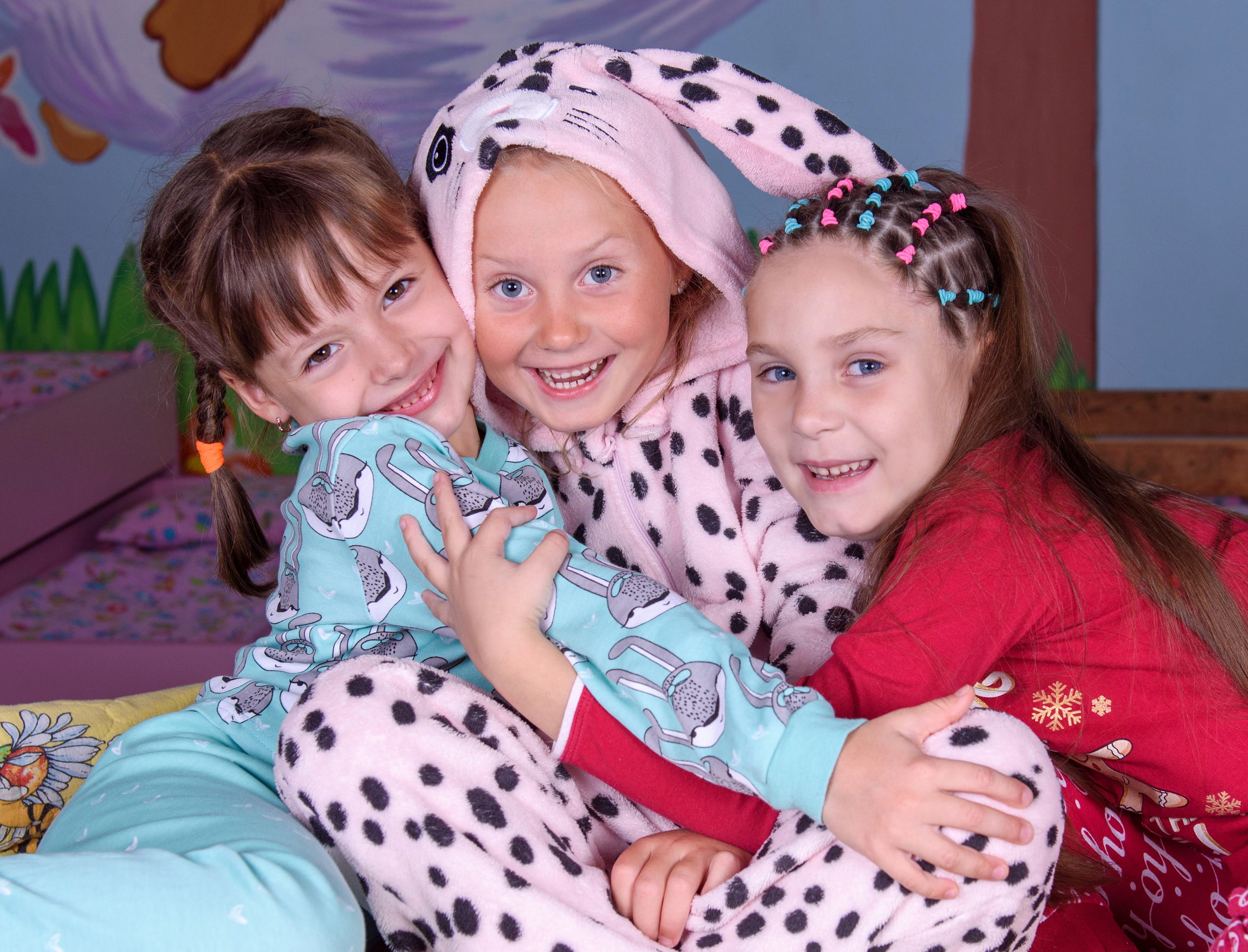 ФОТОКНИГИ | Пожалуй лучшие фотокниги в Красноярске. Выпускные альбомы Красноярск