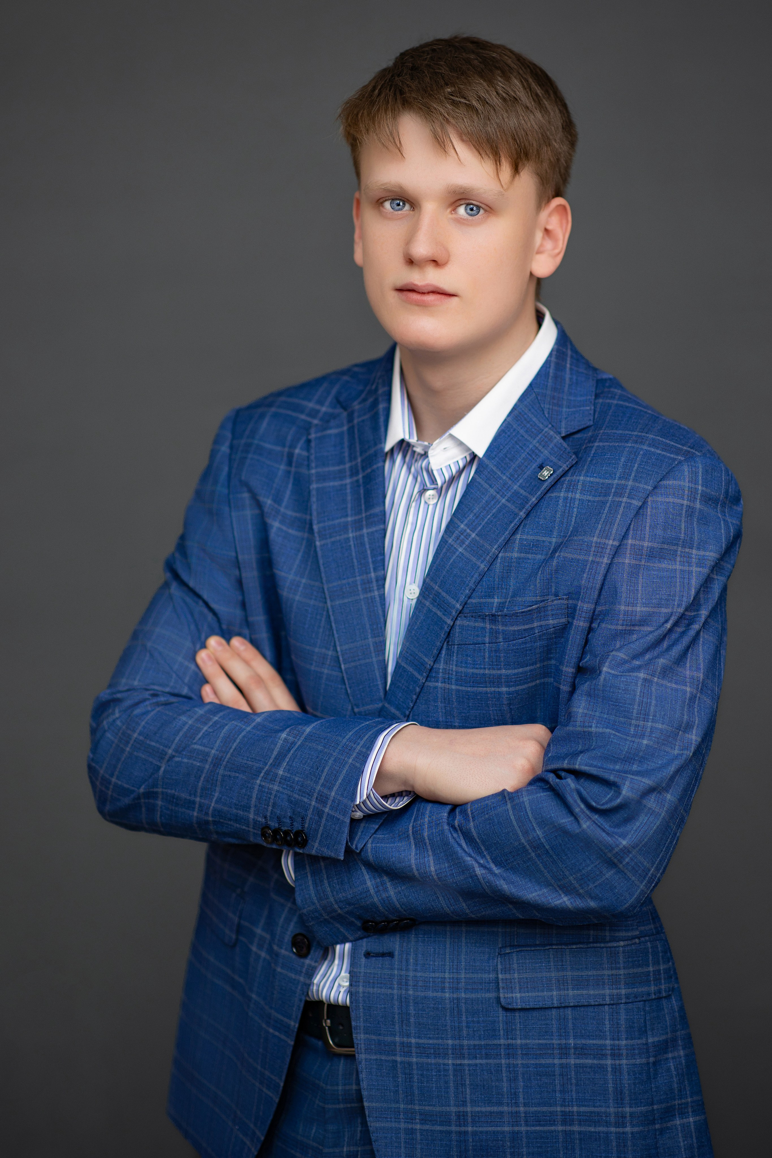 Галерея съемок в студиях. Фотограф и видеограф Москва. Свадебный фотограф, видеограф. Выпускные альбомы. Оживающие альбомы