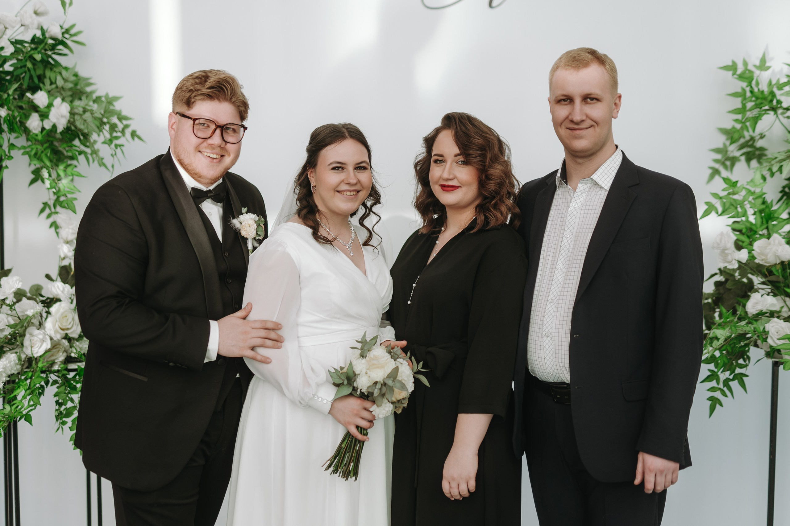 РЕСТОРАН ТАРАТАУ, ВЕДУЩИЙ АЗАТ ГАЙСИН И АРТУР ИЛЬЯСОВ УФА