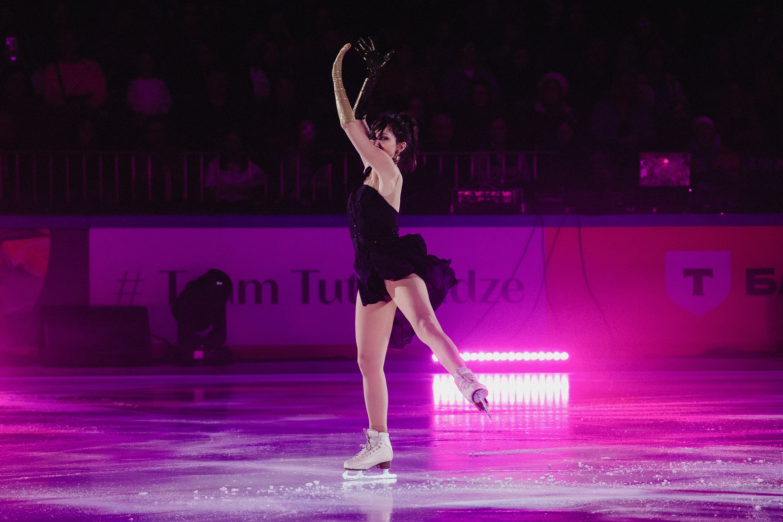 Шоу Этери Тутберидзе в Новосибирске. Воробьева Ксения — Спортивный и танцевальный фотограф Новосибирск