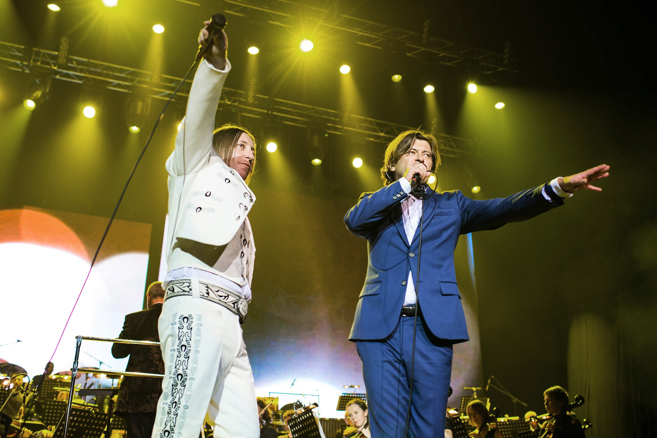 Концерт БИ-2 с оркестром. Свадебный фотограф в Санкт-Петербурге Петергофе Пушкине Саша Галлс / Александр Галлс