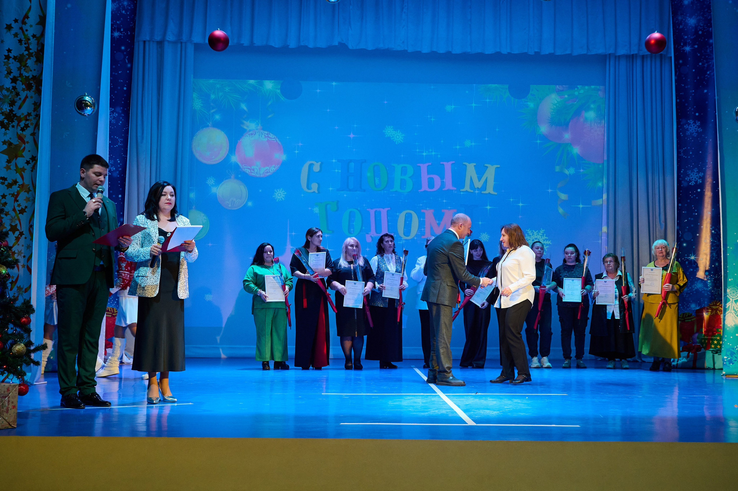 Коцерт НГ В ДК Марьина Роща. Жизнь курорта Кабардинка в фотографиях