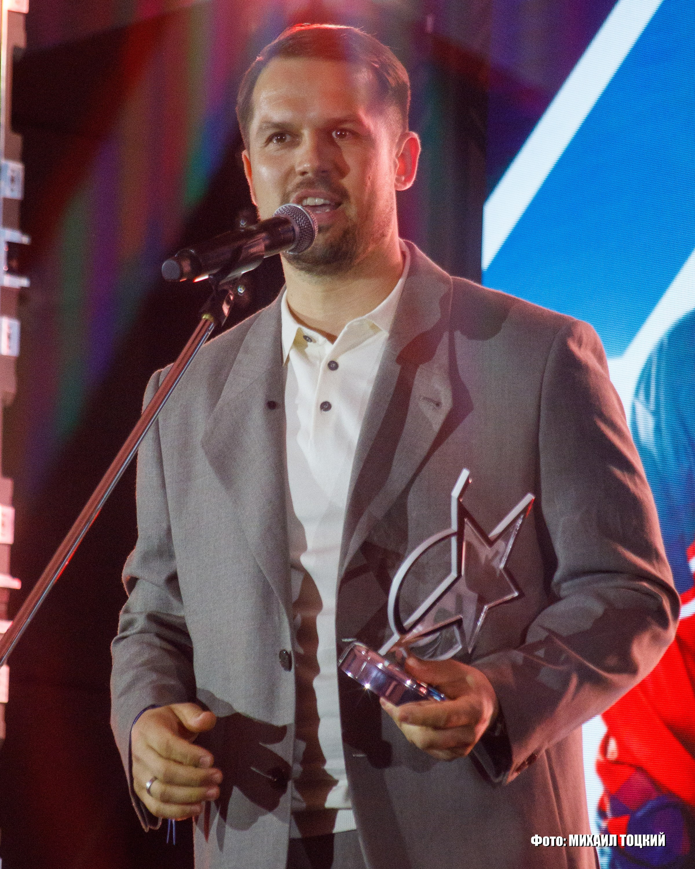 Фоторепортаж церемония закрытия Чемпионата МХЛ сезона 2024/2025. Михаил Тоцкий портретный и репортажный фотограф в Москве