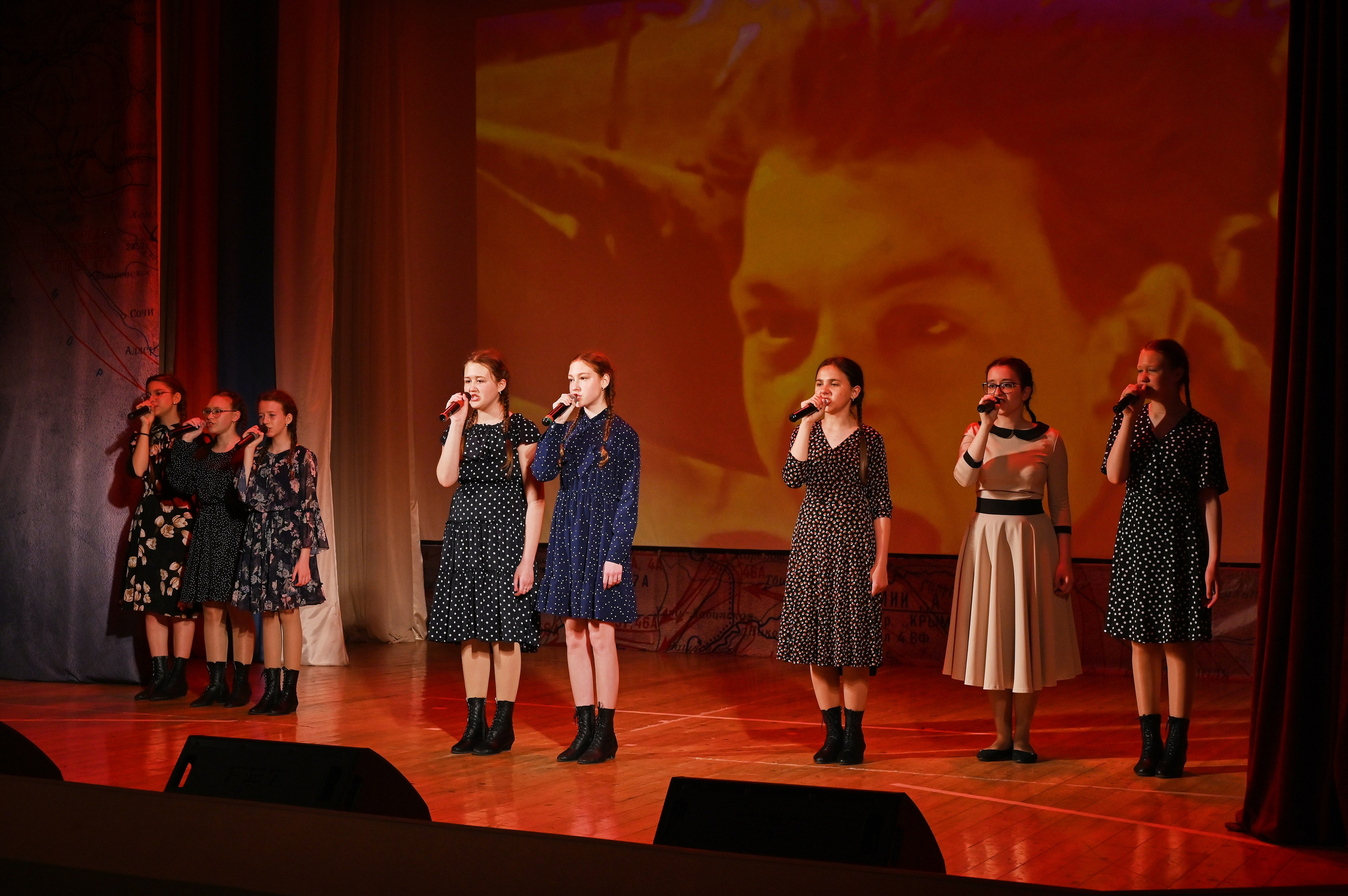 9 мая в ДК КАбардинки. Жизнь курорта Кабардинка в фотографиях