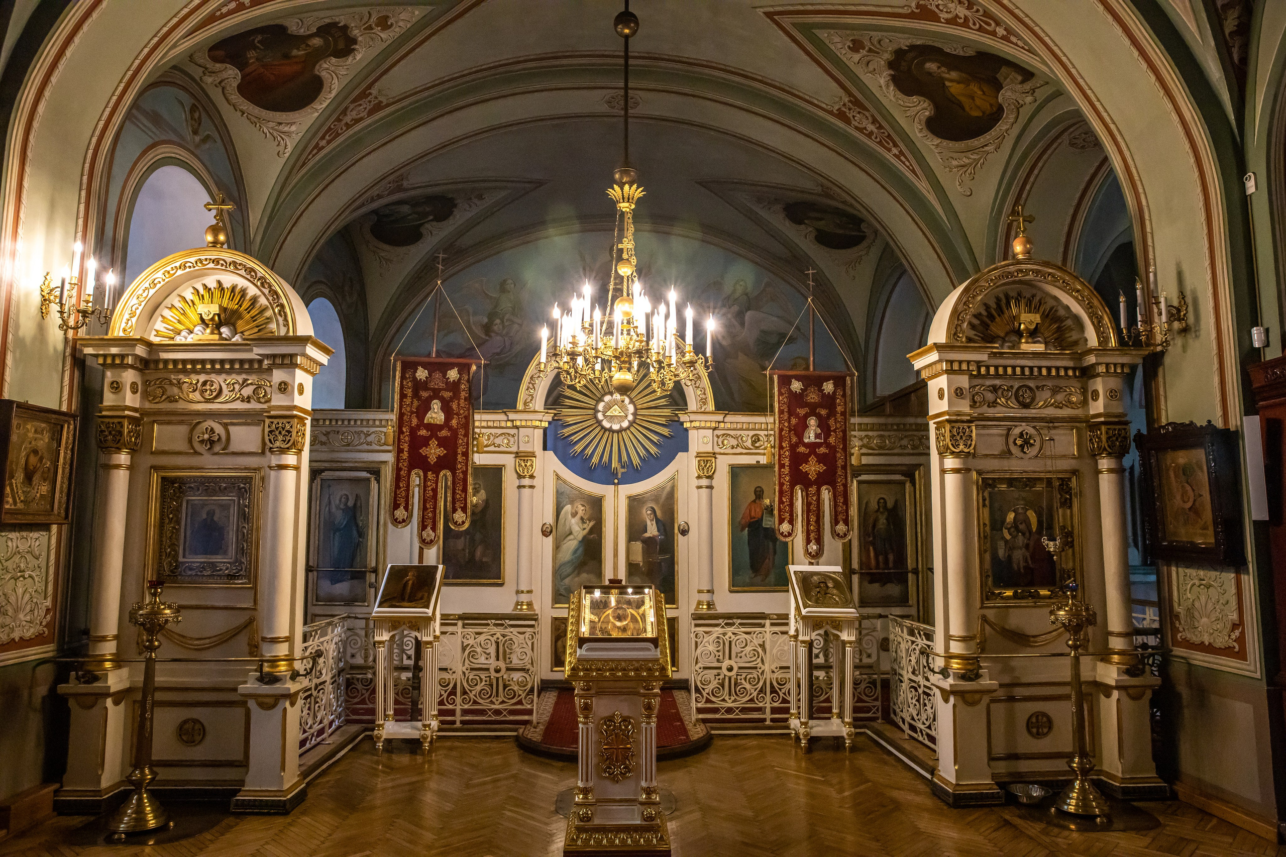 Фотограф на Крещение в Санкт-Петербурге. ФОТОГРАФ РАДОСТИ Фотосессия в студии СПб. Портретный фотограф — Юрий Торлопов