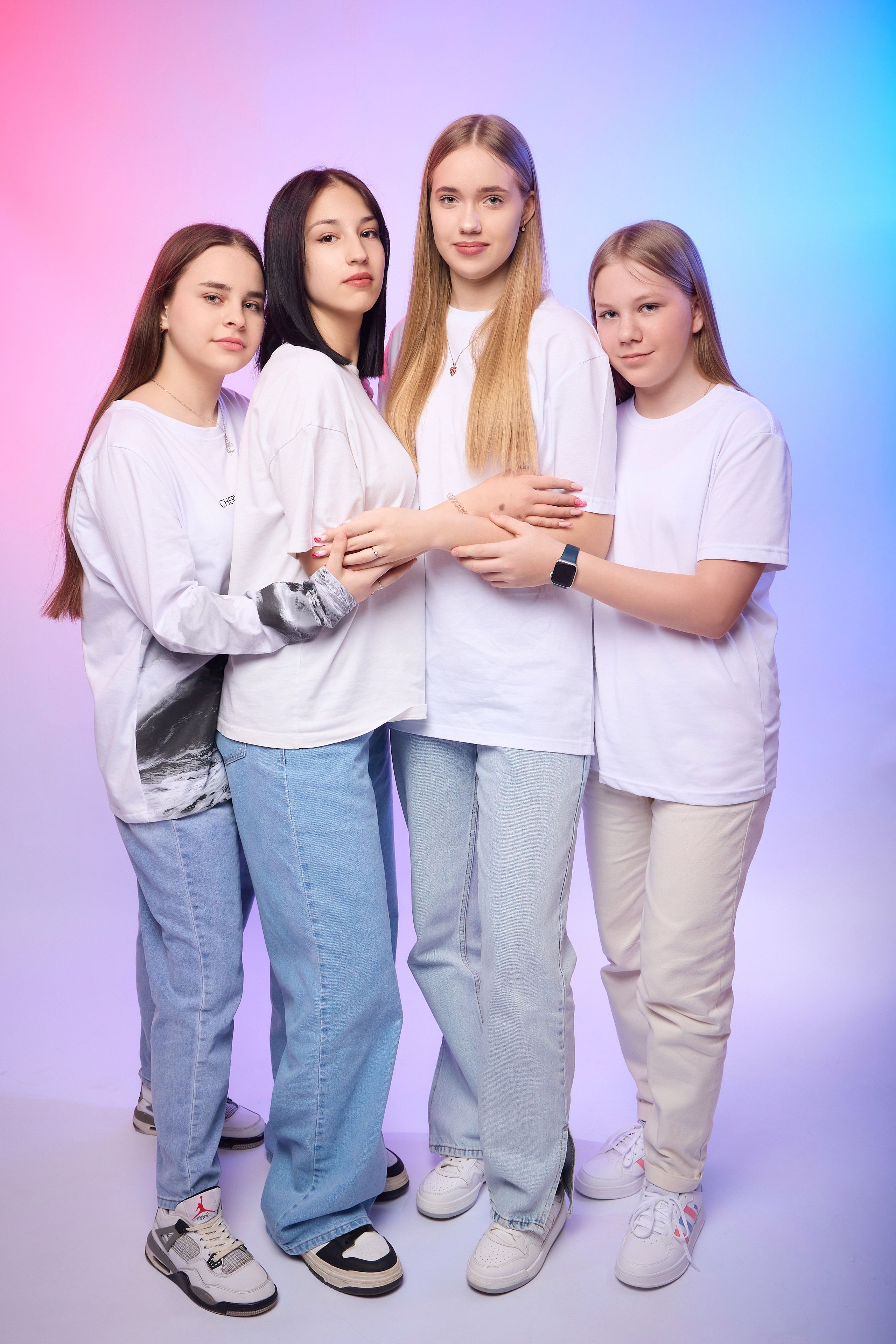 А у нас новая фотозона. Школьный фотограф, выпускные альбомы