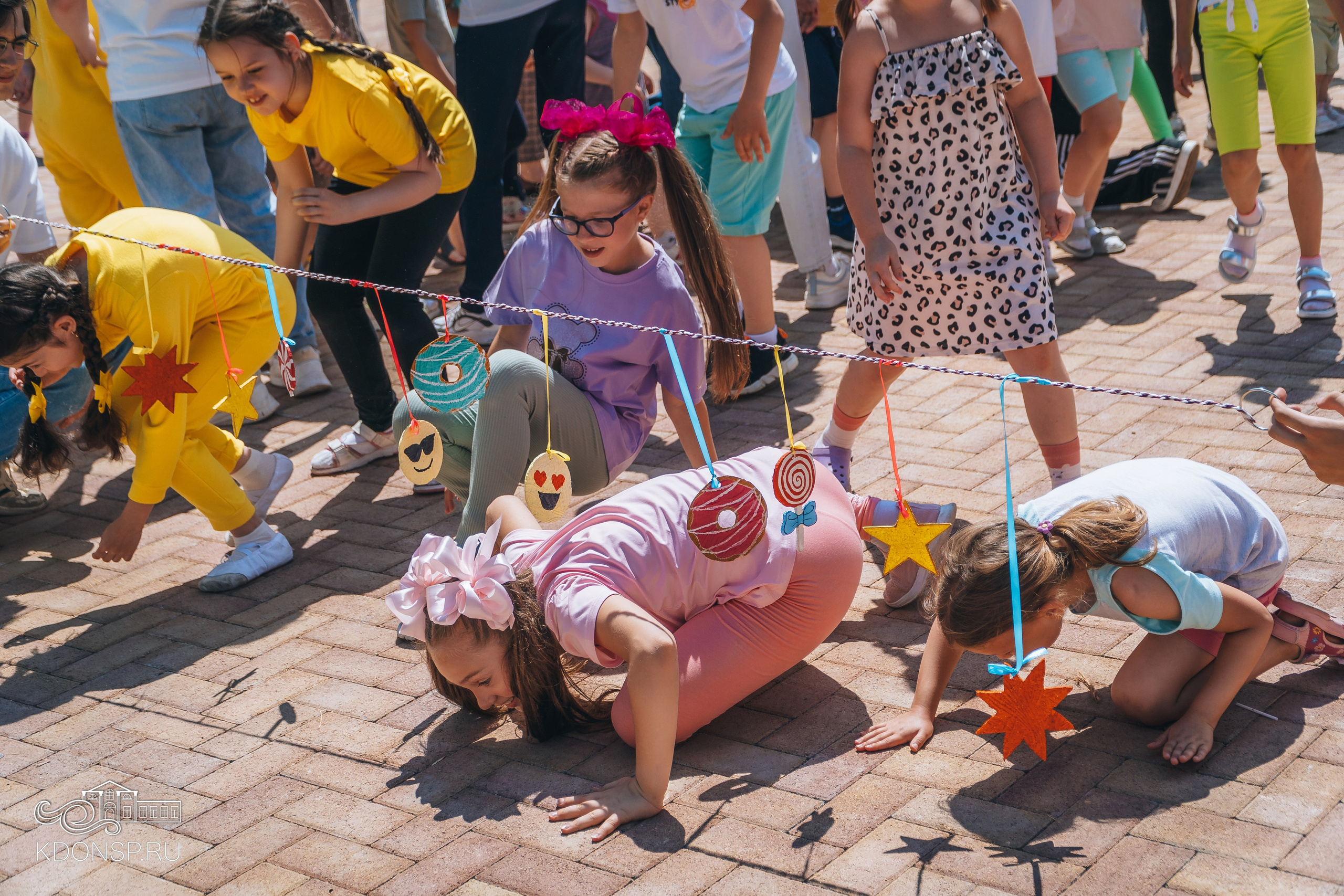 Должны смеяться дети. Новотитаровский Дом культуры