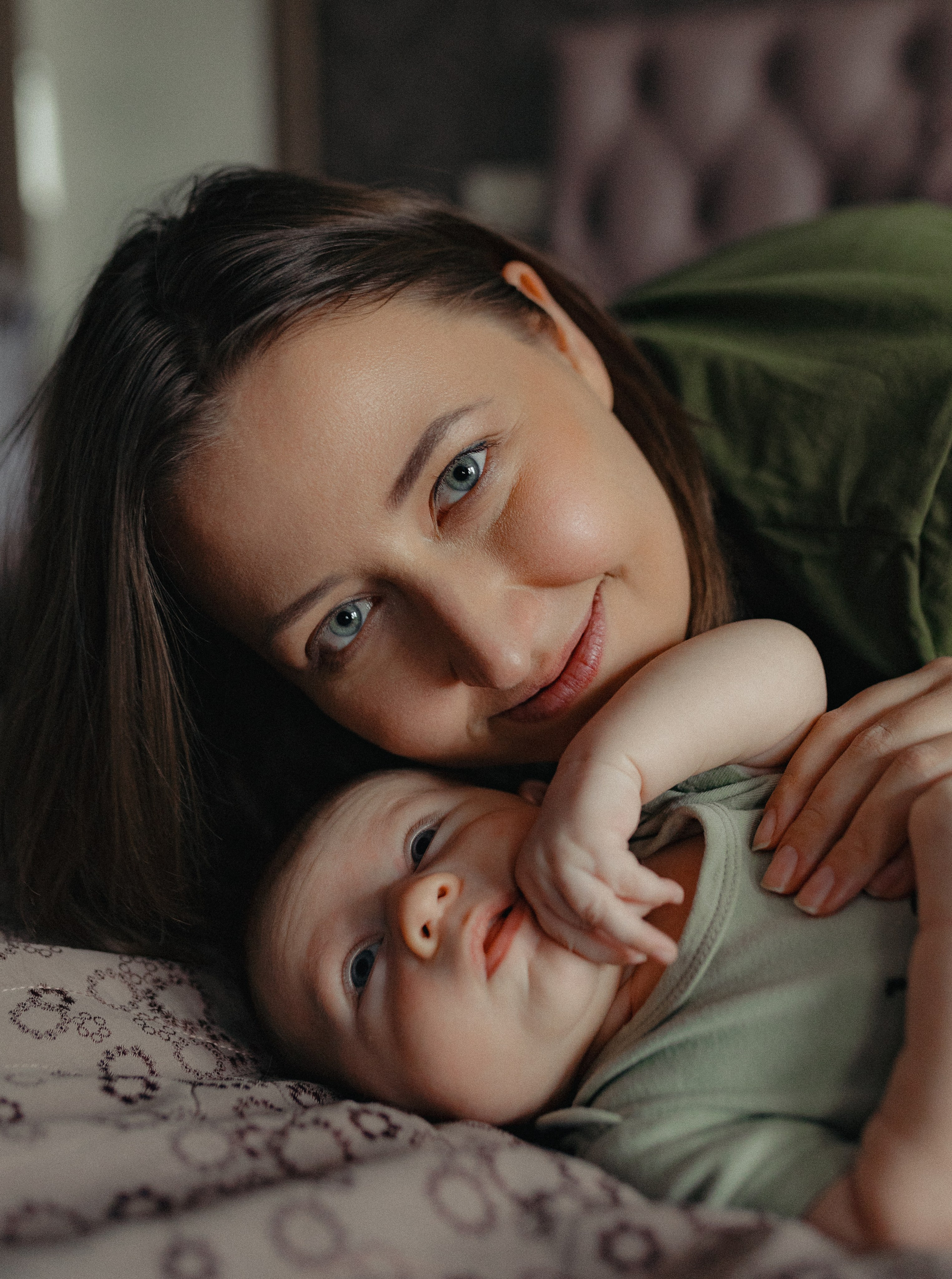 Домашняя семейная фотосессия с малышом. Портретный и семейный фотограф в Москве Мария Рослякова