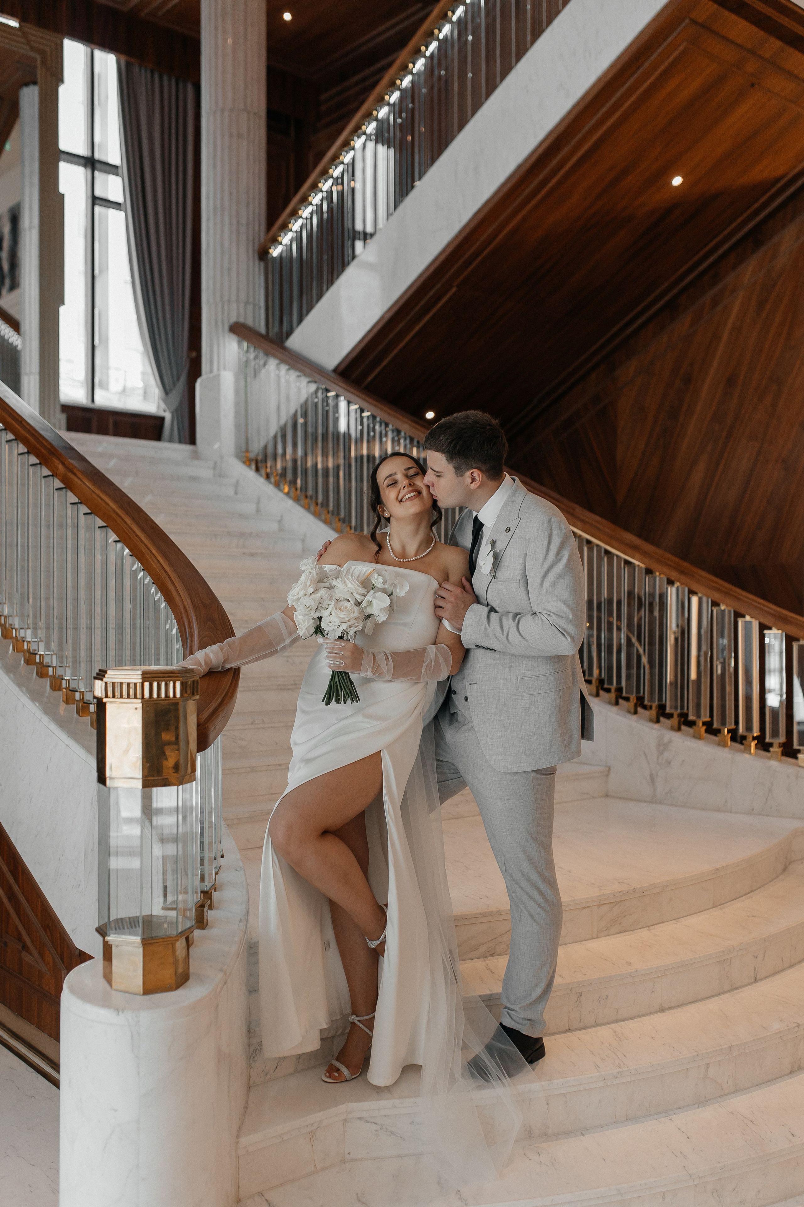 Свадебная фотосессия в отеле Marriott Imperial Plaza