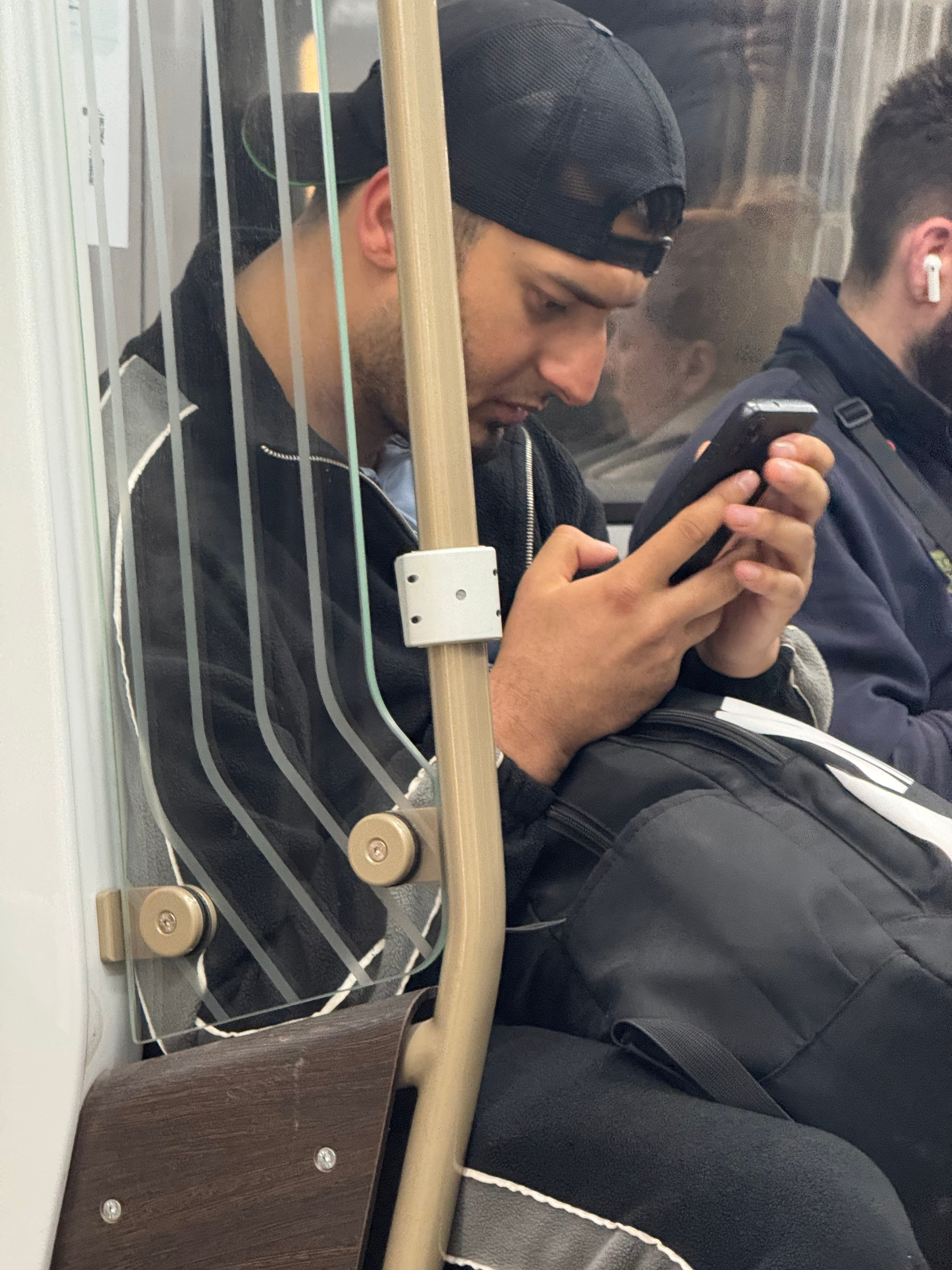 #руки_незнакомцев. Главная