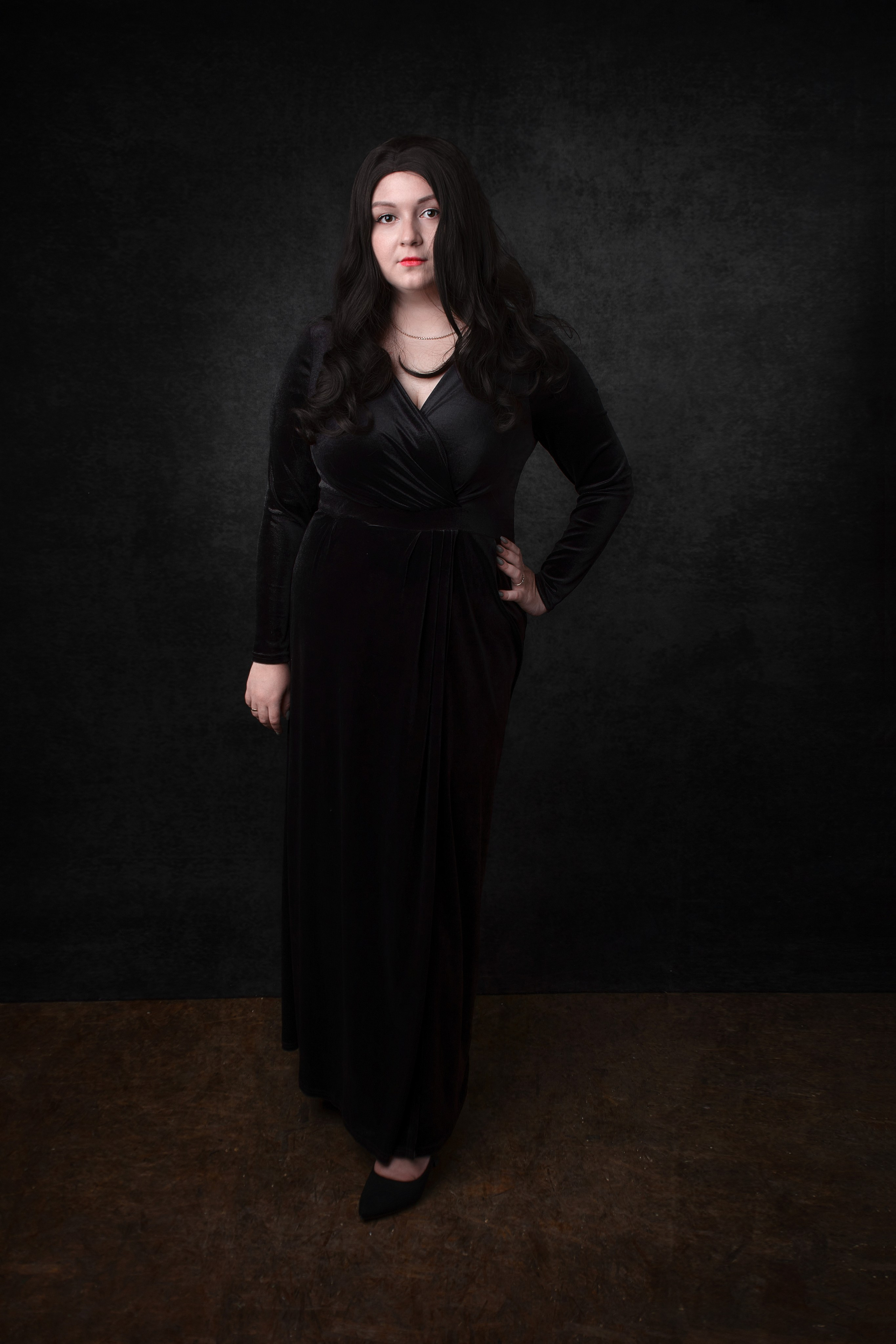 Съёмка в стиле сериала «Уэнсдей». Семейный и женский фотограф в Новомосковске и Узловой Михеева Татьяна