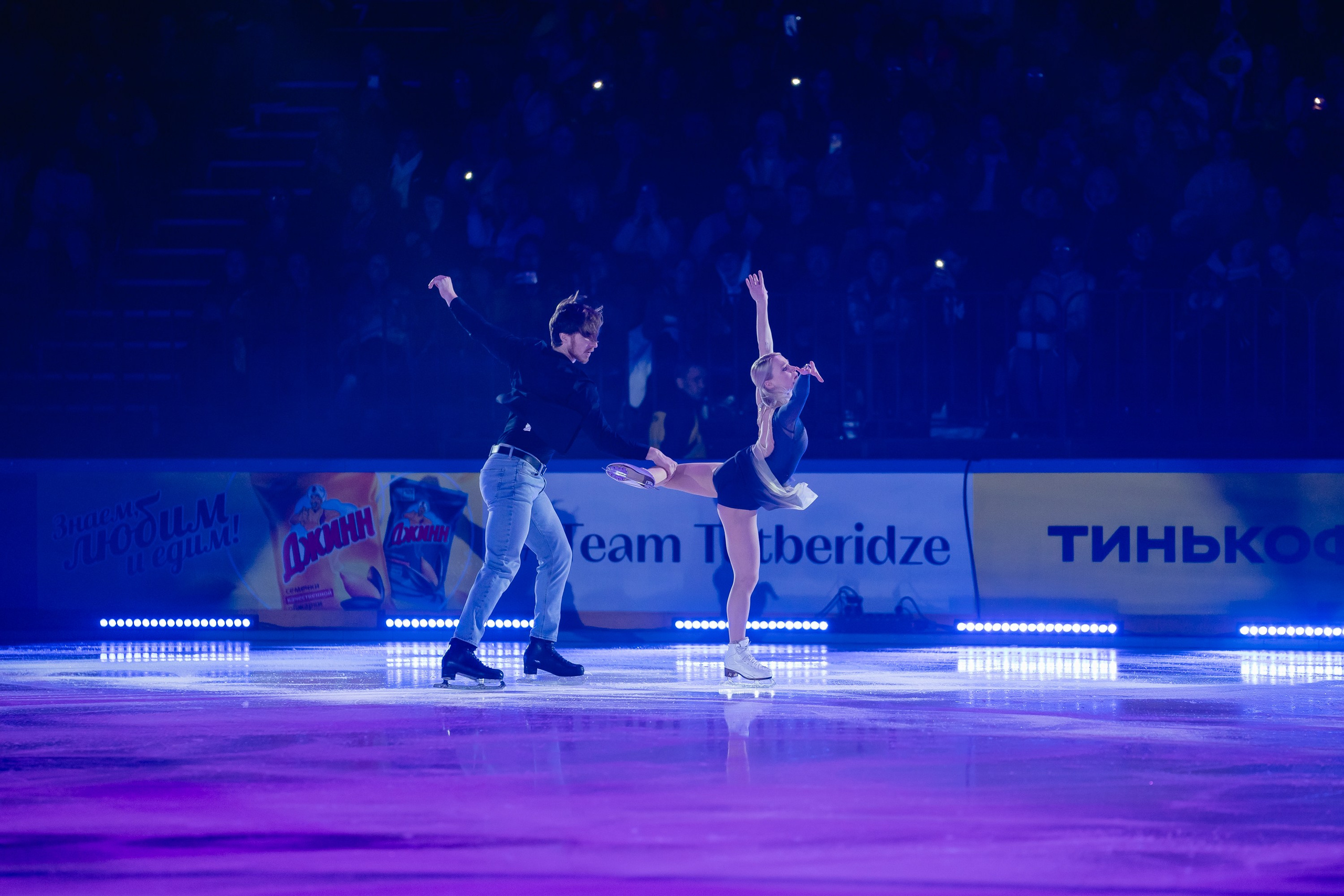 Шоу «Чемпионы на льду» в Новосибирске. Воробьева Ксения — Спортивный и танцевальный фотограф Новосибирск