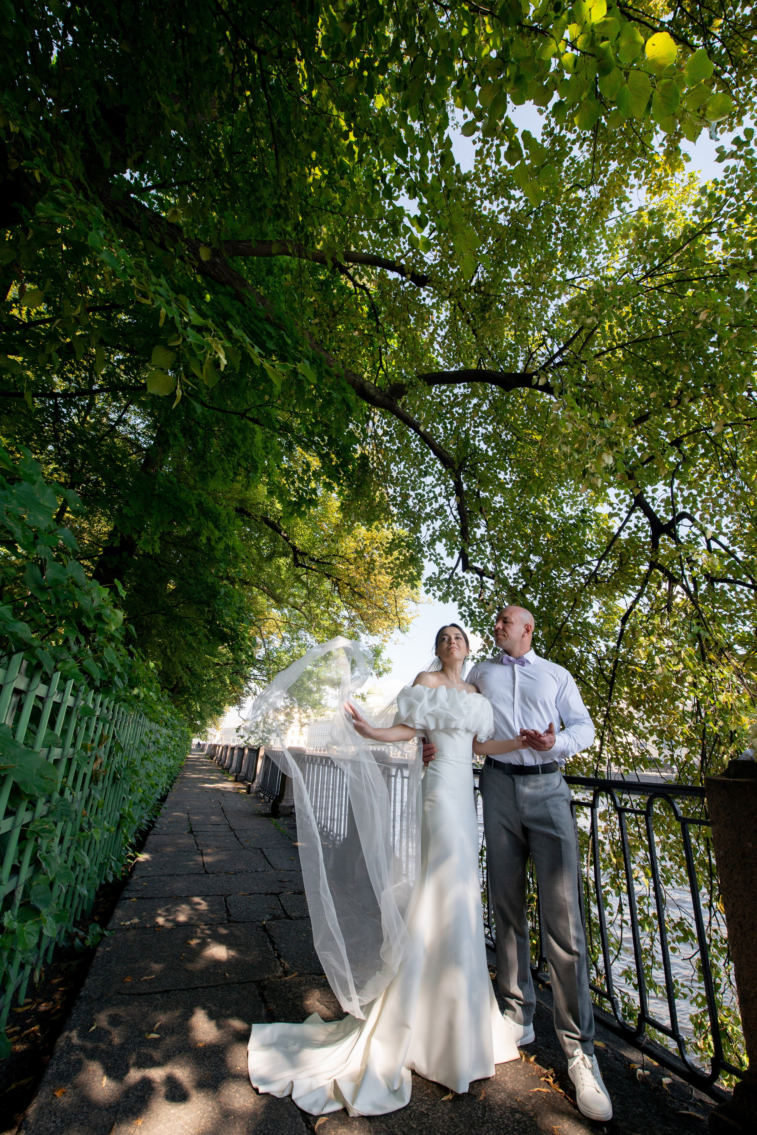Летняя свадьба В Санкт-Петербурге и красивой выездной регистрацией Даши и Саши. Воздушная свадебная фотосессия в Петербурге. Портретный, семейный и свадебный фотограф в Санкт-Петербурге и в Пушкине Ширяев Денис