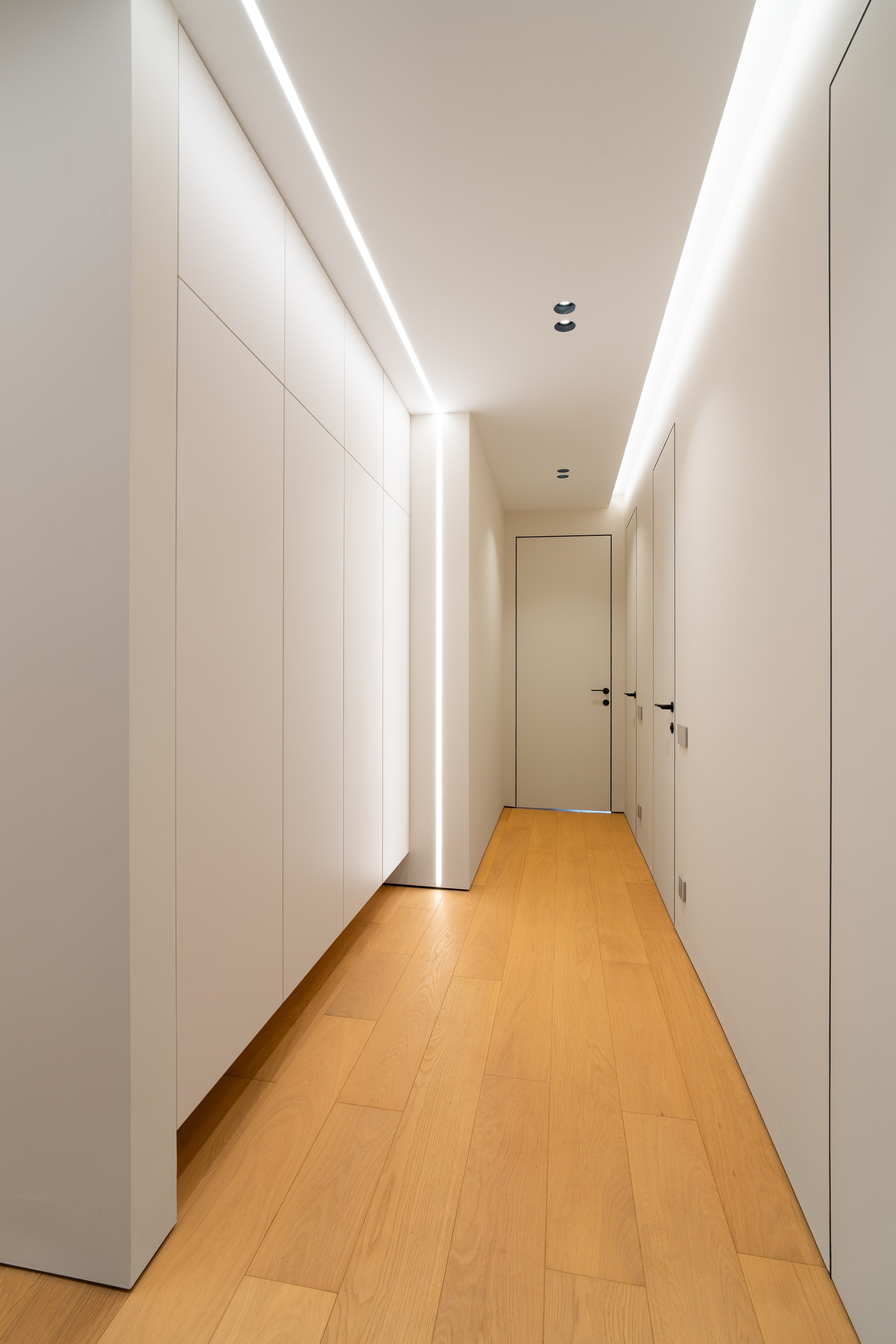 Интерьерные кадры различных объектов: от небольших квартир до баз отдыха. Интерьерный фотограф в Санкт-Петербурге Михаил Азаров. Печать и продажа фотографий