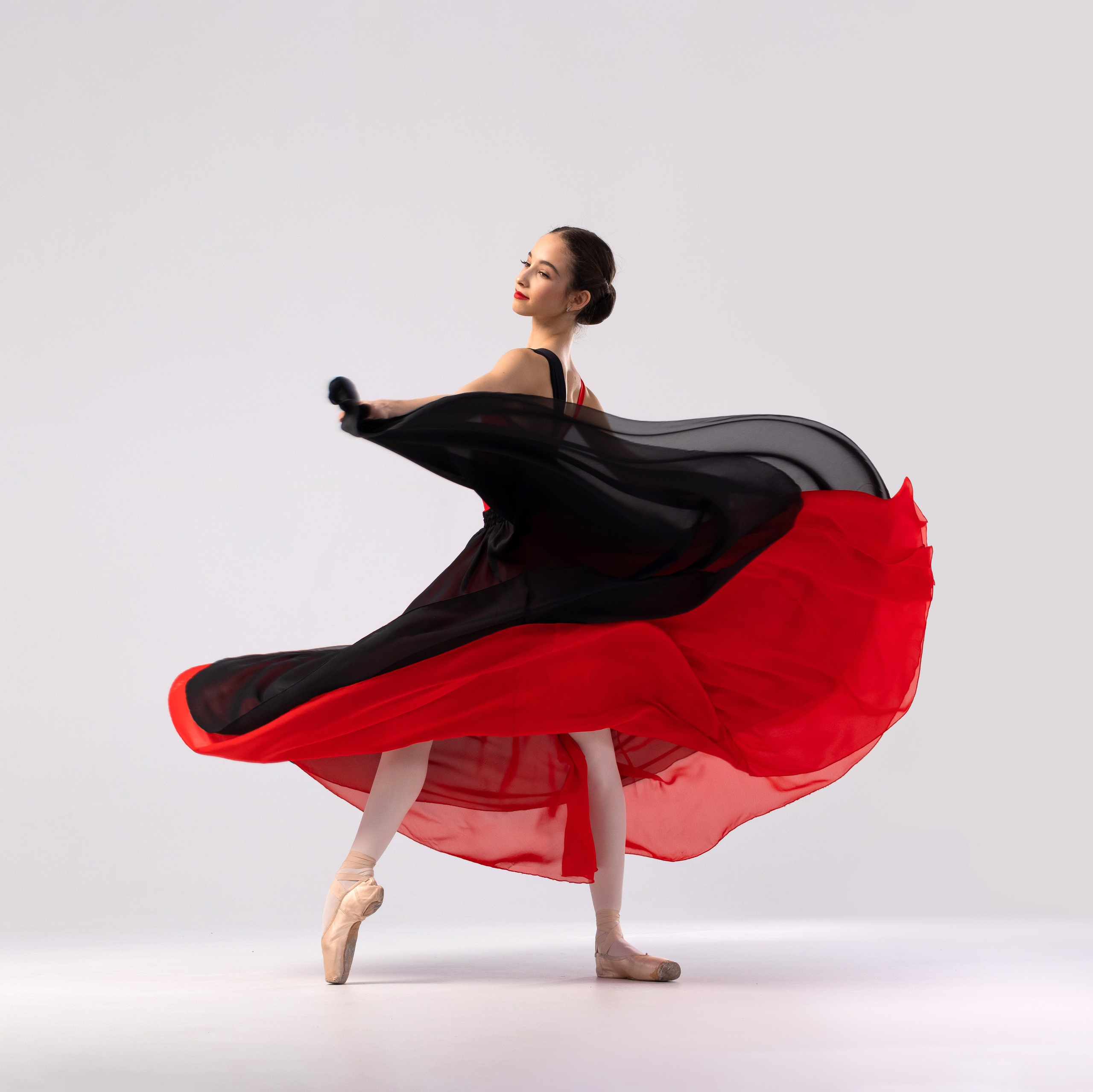 Юбка воздушная двухсторонняя красно-чёрная напрокат бесплатно. Балетный фотограф Алина Ханько — Душа Балета