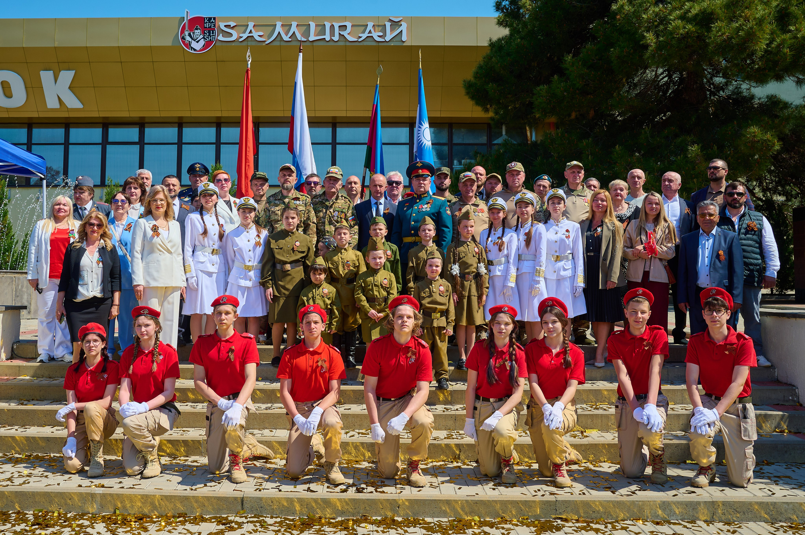 Митинг (мая в Кабардинке. Жизнь курорта Кабардинка в фотографиях