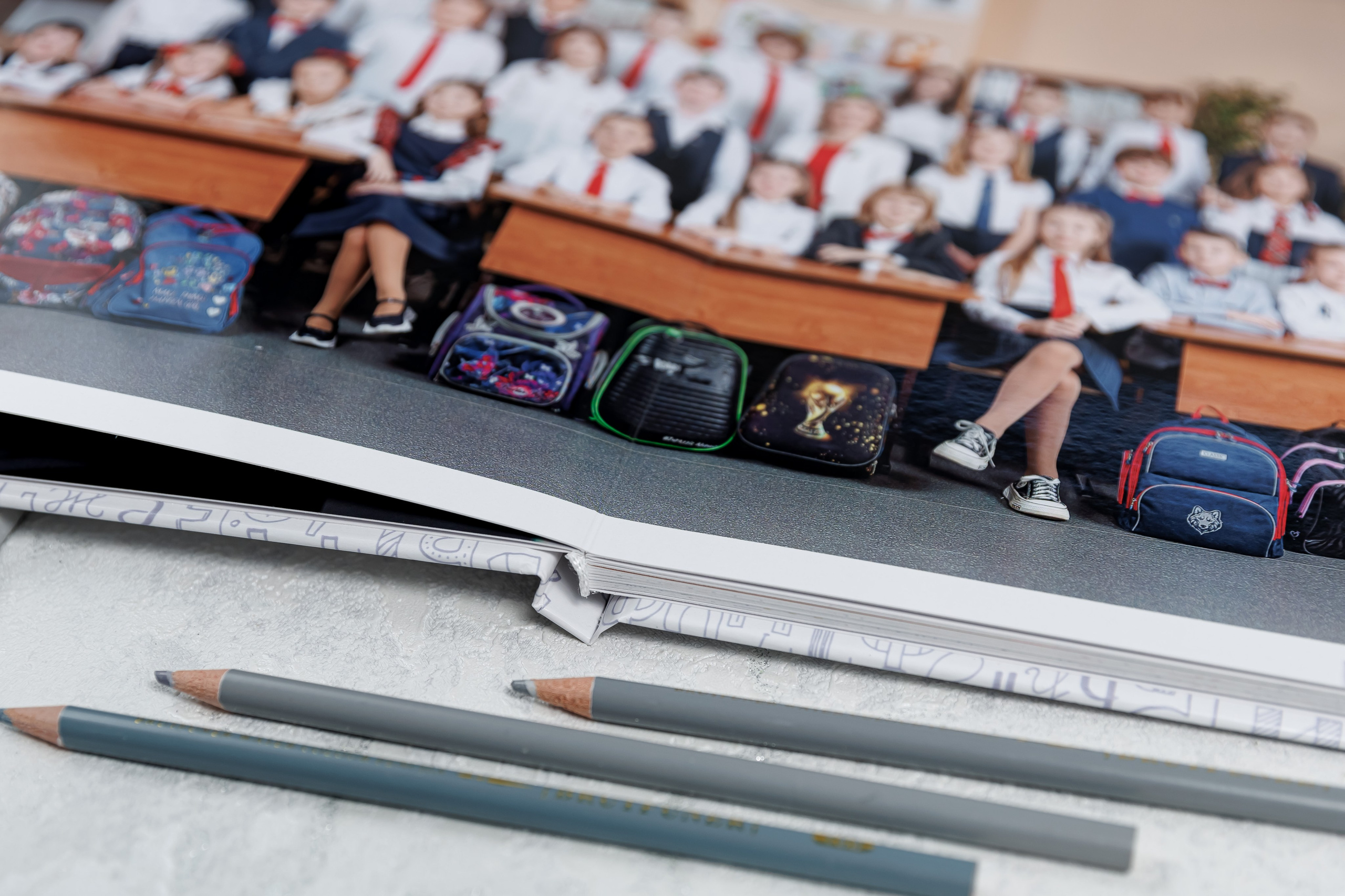 Выпускные альбомы 4 класс. Семейный и детский фотограф Комина Елена, Власиха, Одинцово