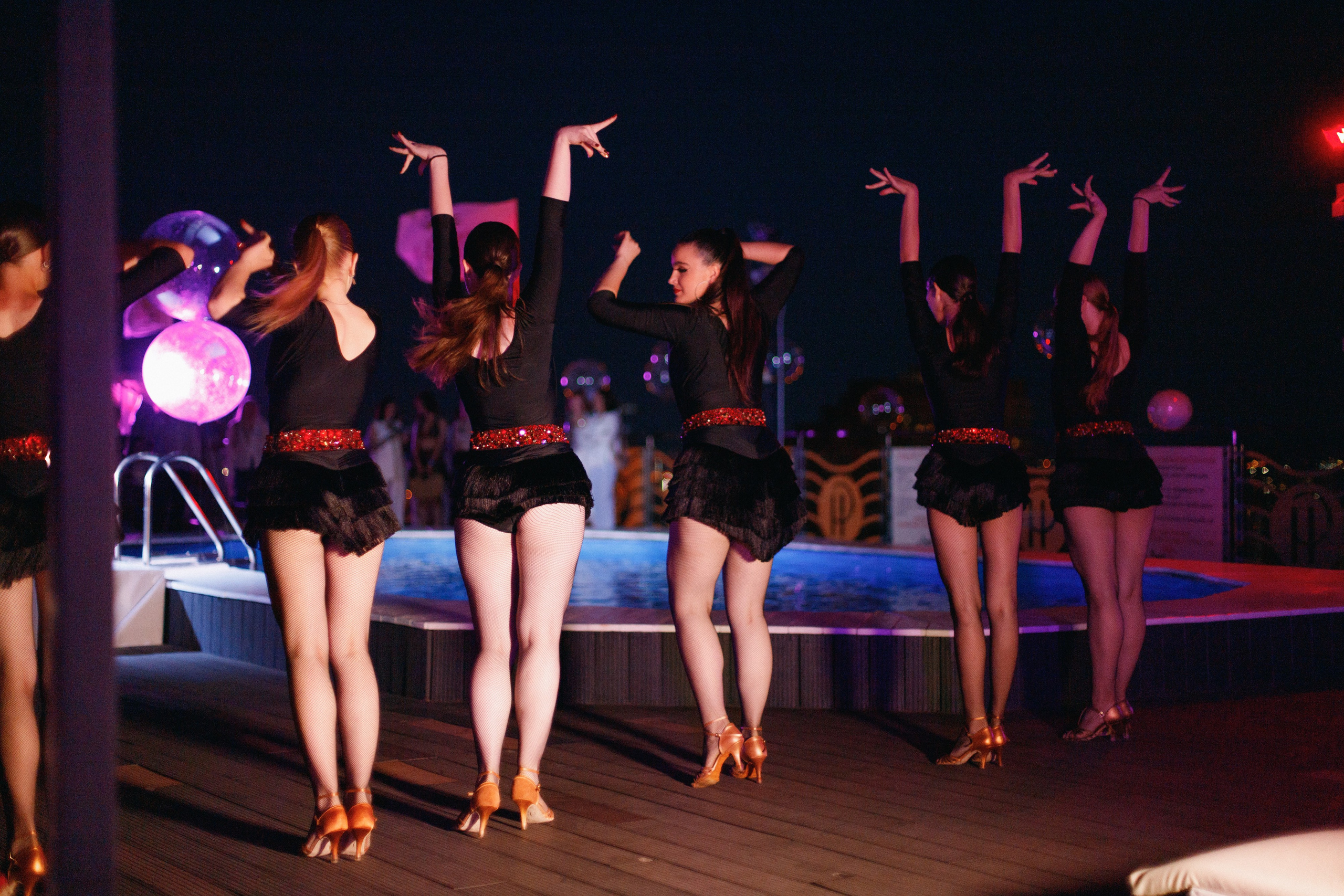 СОБРАНИЕ — ПРЕЗЕНТАЦИЯ НОВОГО НОМЕРА. СВОИ. ФОТООТЧЕТЫ-СОБЫТИЯ-МЕСТА