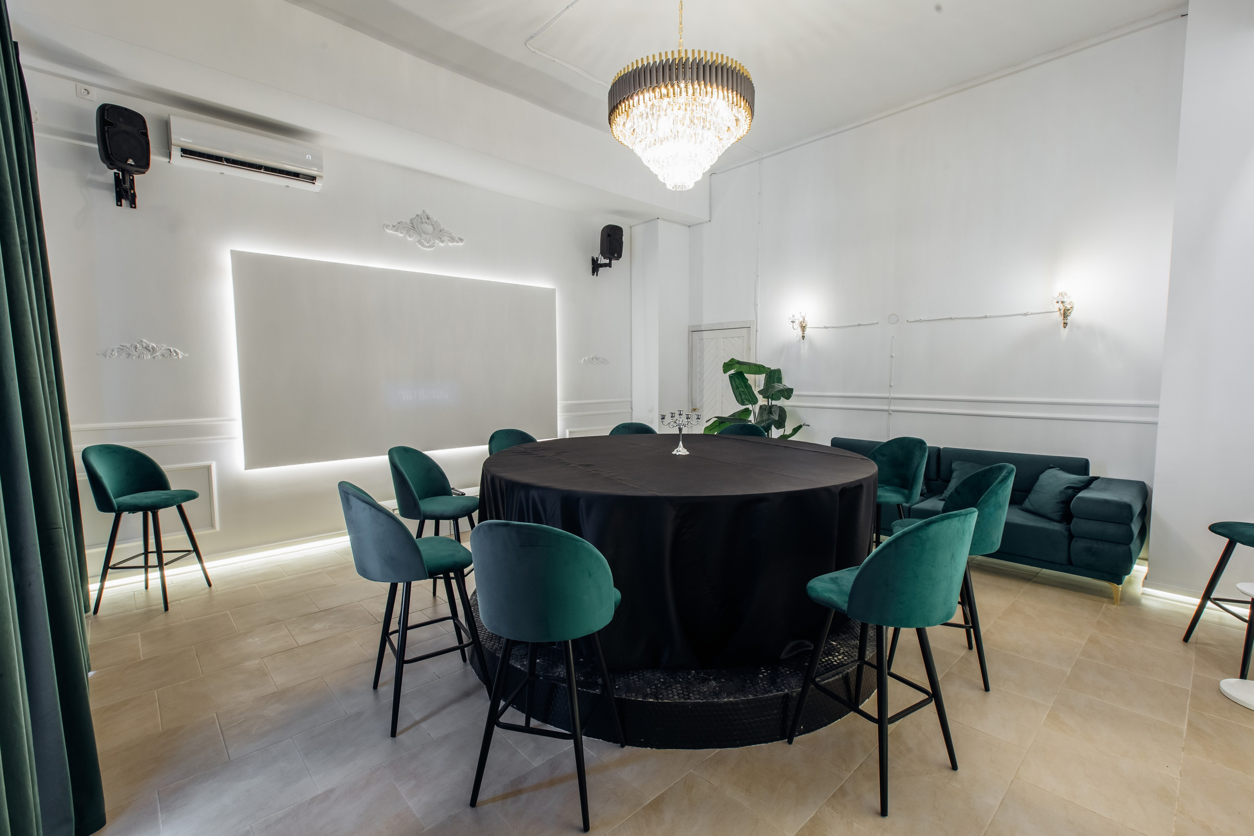 Империал (лето). Аренда лофта в СПб для мероприятий