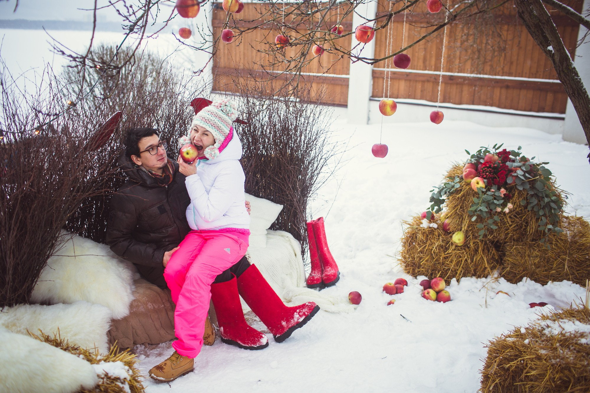 Зимняя свадьба в русских традициях. Семейный, портретный и свадебный фотограф в Санкт-Петербурге и Москве