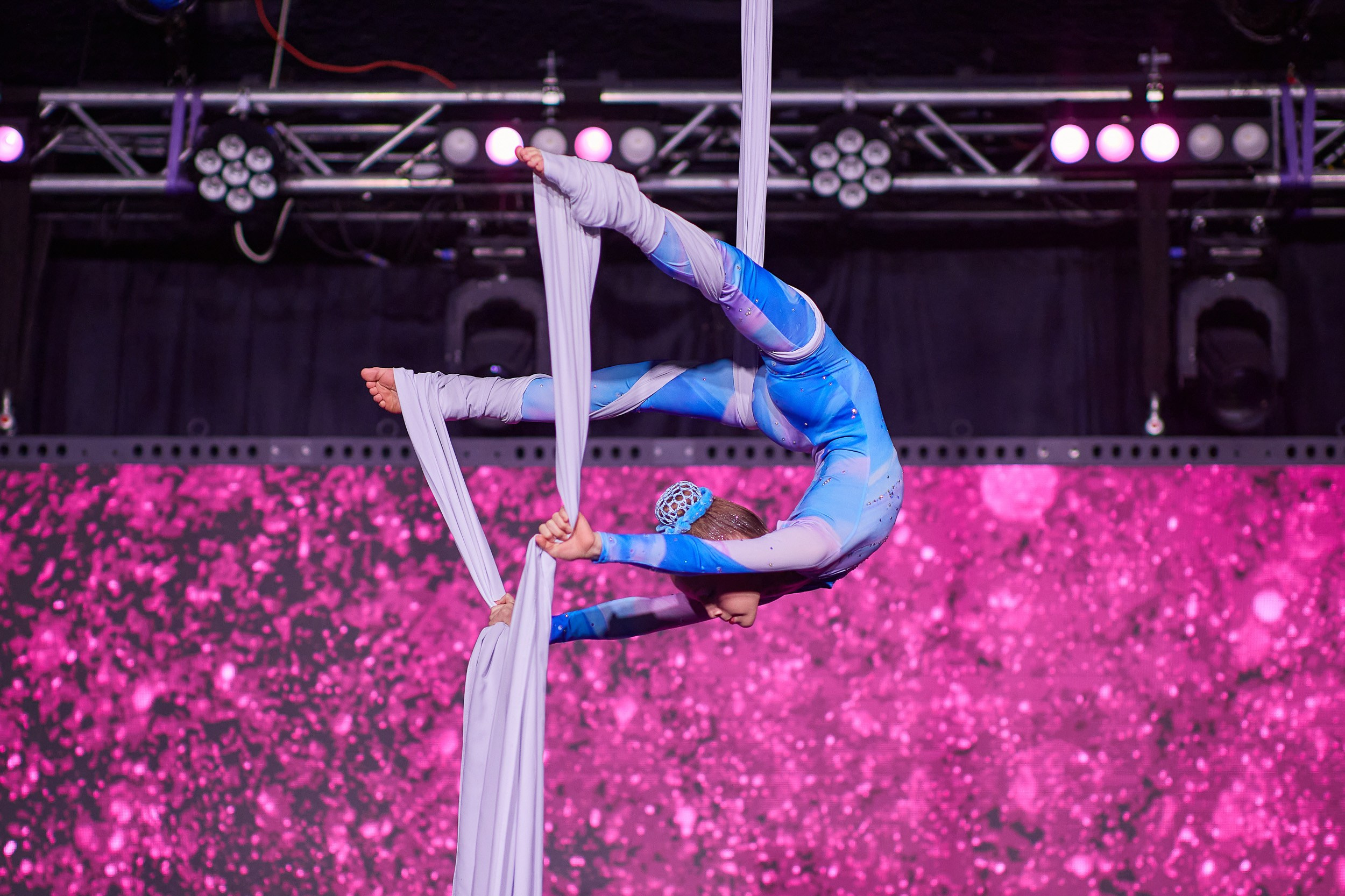 Анонс фоторепортажа с Концерта Грация. POLE DANCE. Photographer for business Mikhail Semenov. Aqua photo studio, photo school