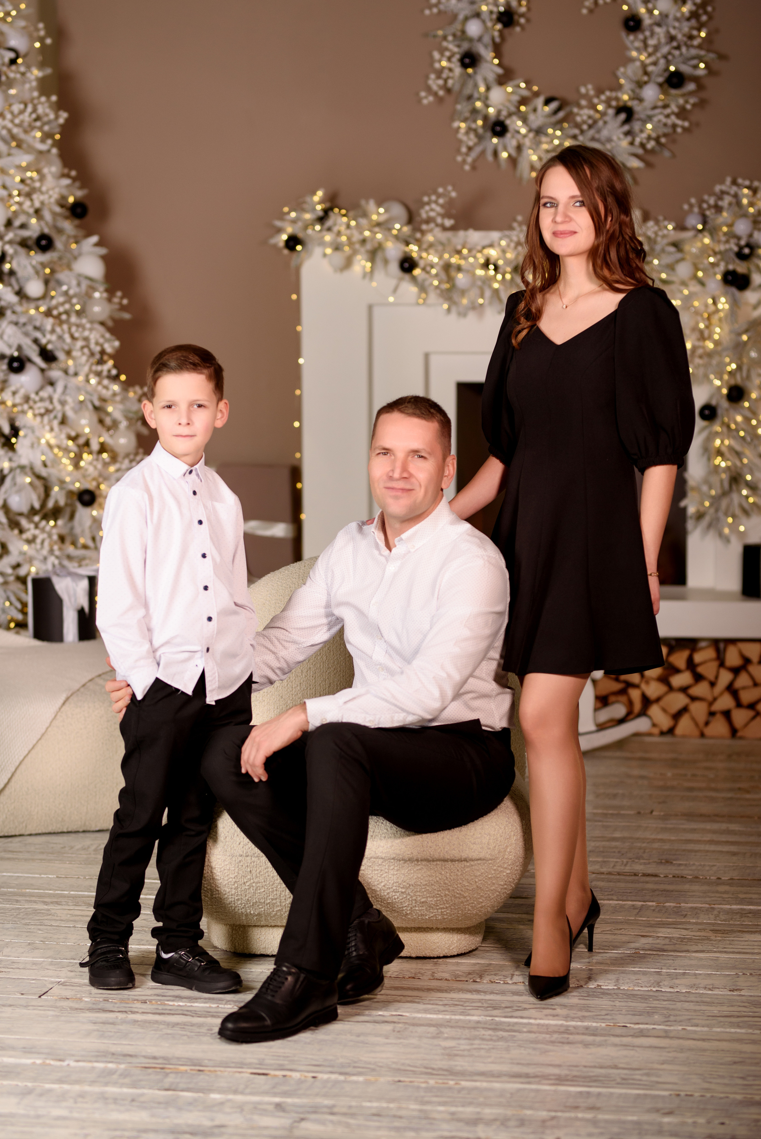 Семья на новый год. Детский студийный фотограф Сочи