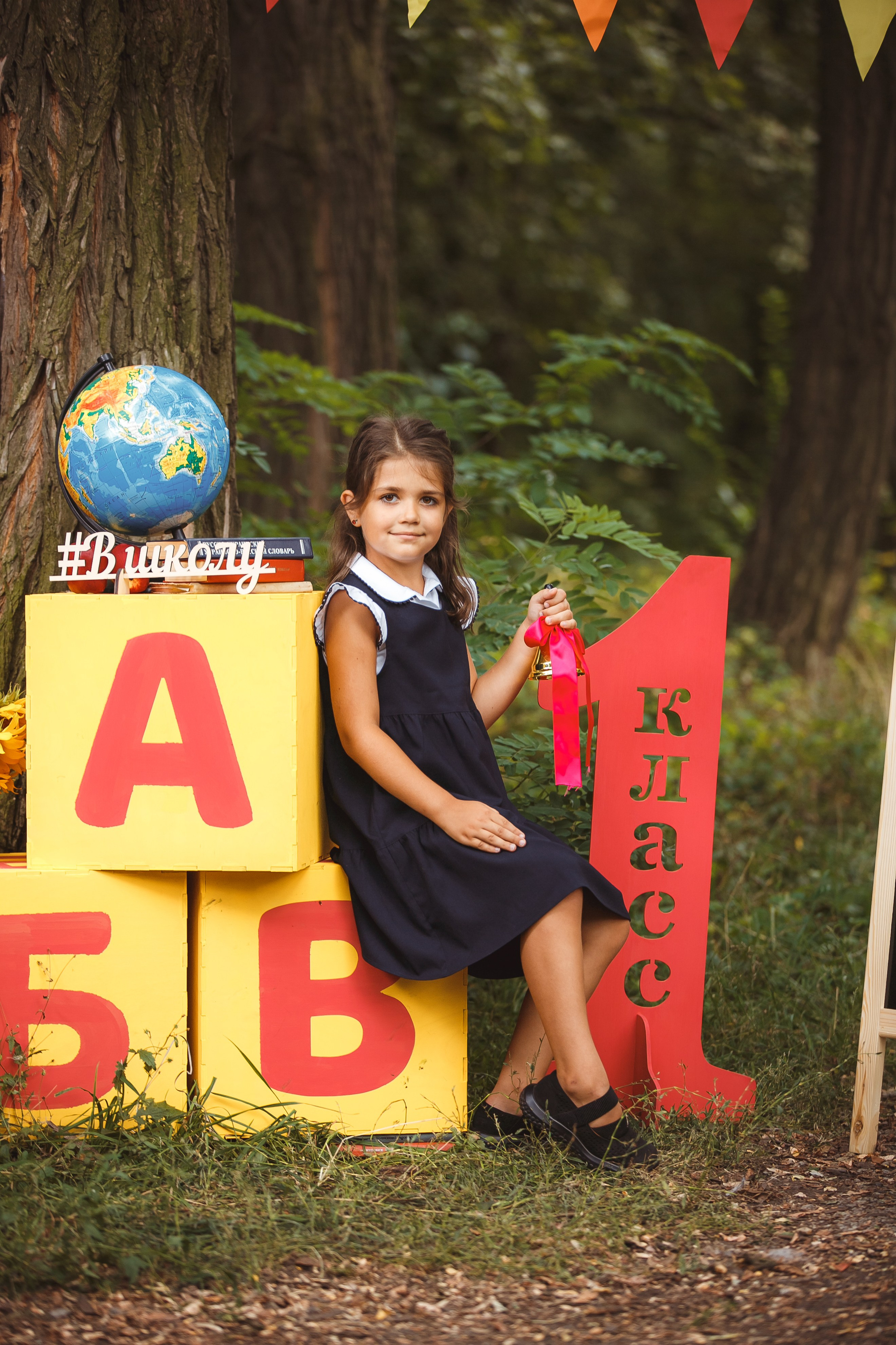 «Здравствуй школа». Выпускные альбомы в Донецке и ДНР. Фотограф Донецк и ДНР