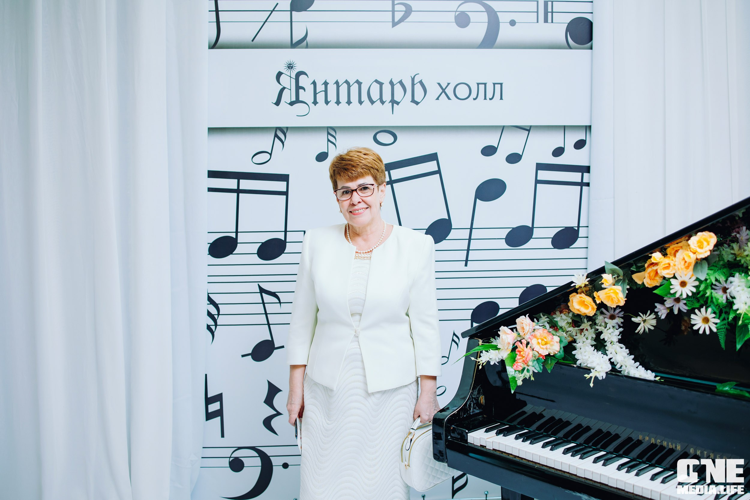 Концерт 8 марта в Янтарь холл. One Media Life: фоторепортажи, фотоотчеты с мероприятий и заведений