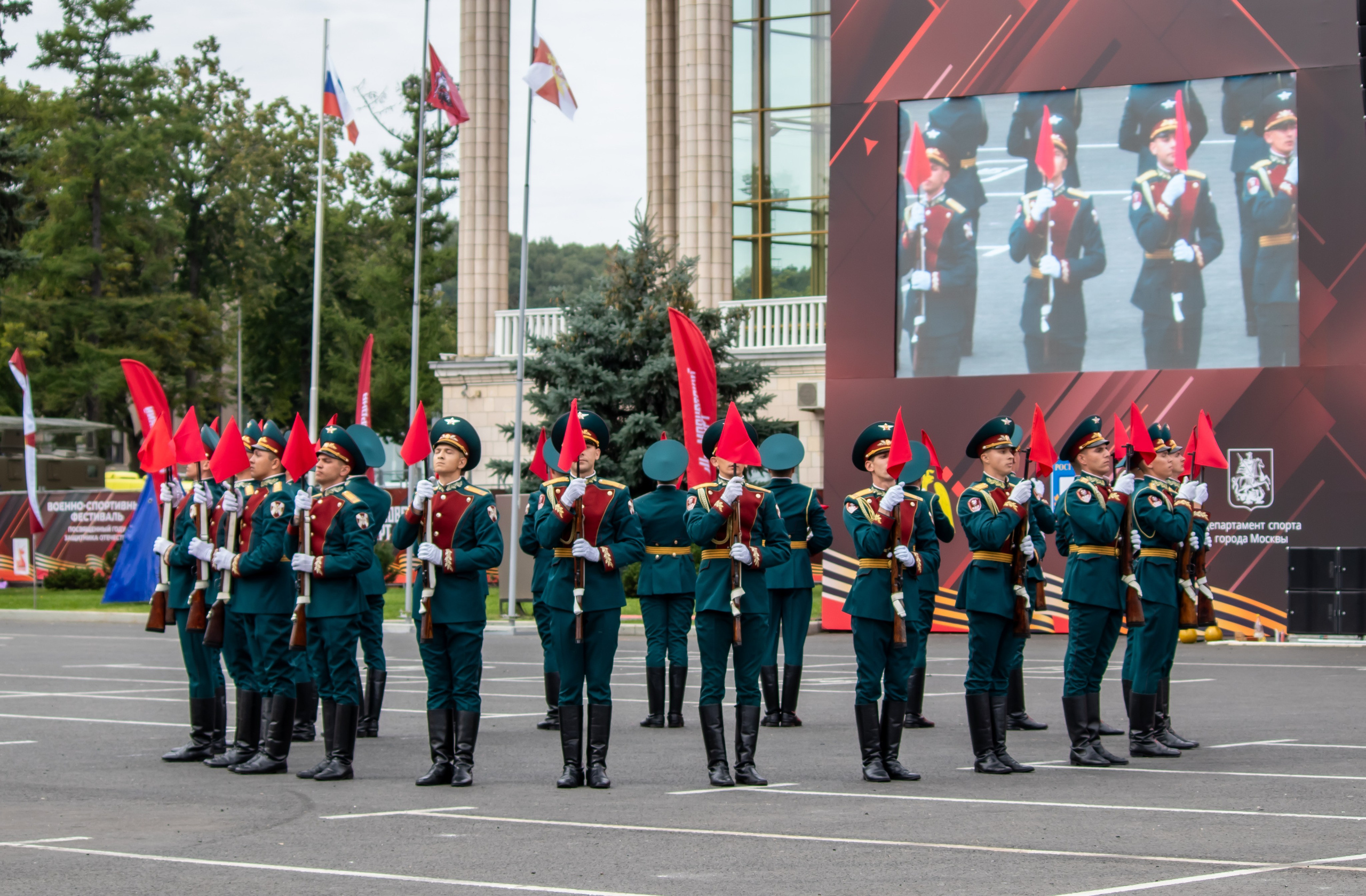 Военно-спортивный фестиваль Росгвардии в Лужниках
