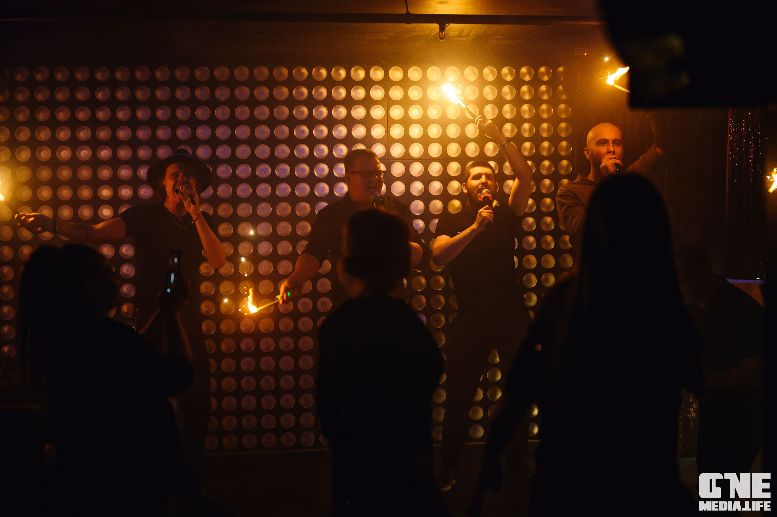 Фоторепортаж из караоке-клуба Эйфория. One Media Life: фоторепортажи, фотоотчеты с мероприятий и заведений