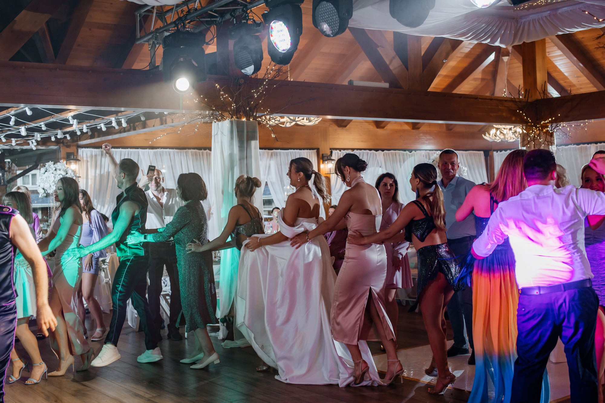 Свадебная фотосъемка Малые Карелы Архангельск Новотель. Свадебный фотограф в Архангельске и Северодвинске