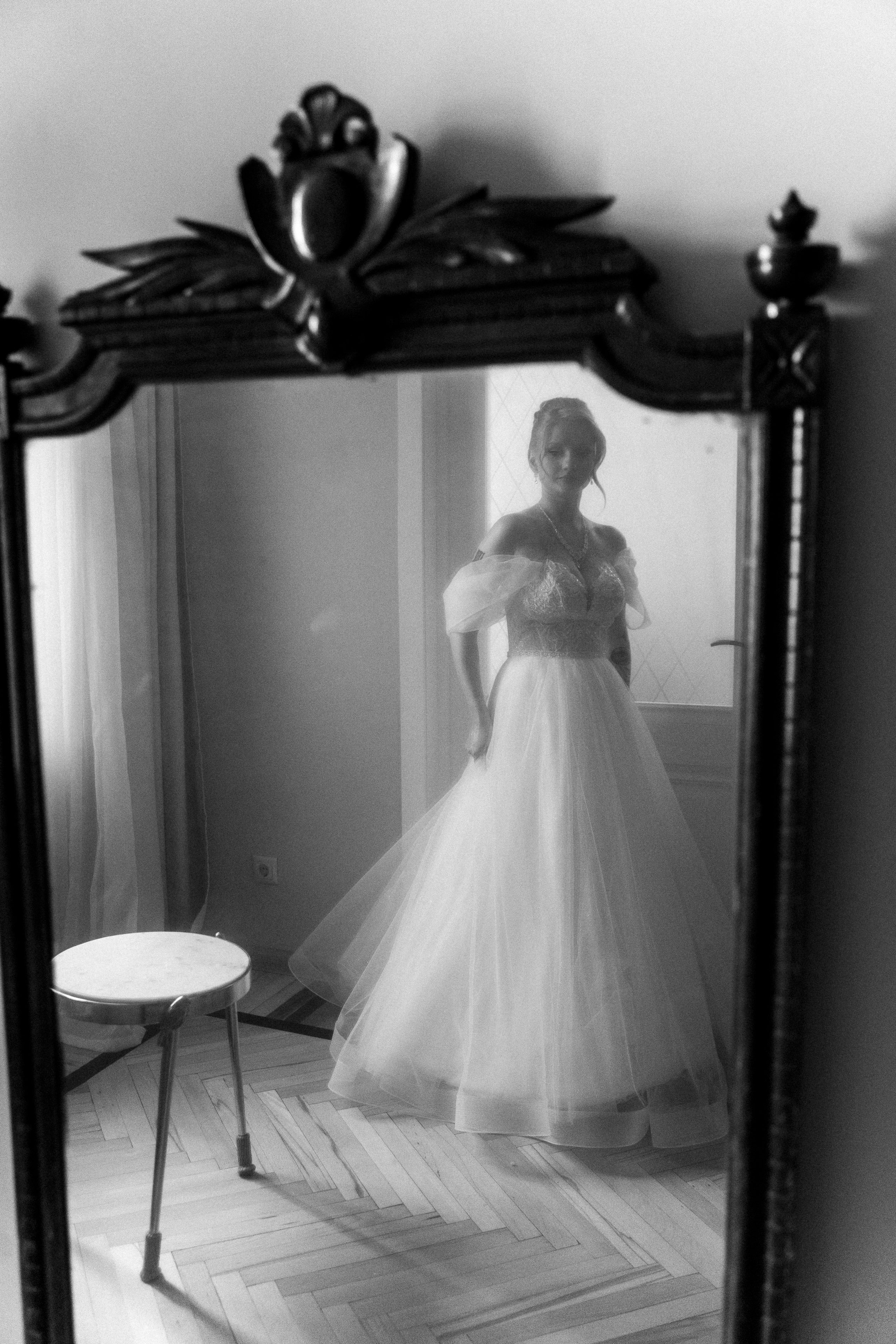 Love in Black and White. Professional photoartist in St. Petersburg (wedding, reportage, portrait, model book, love story) Alexander Shvedov