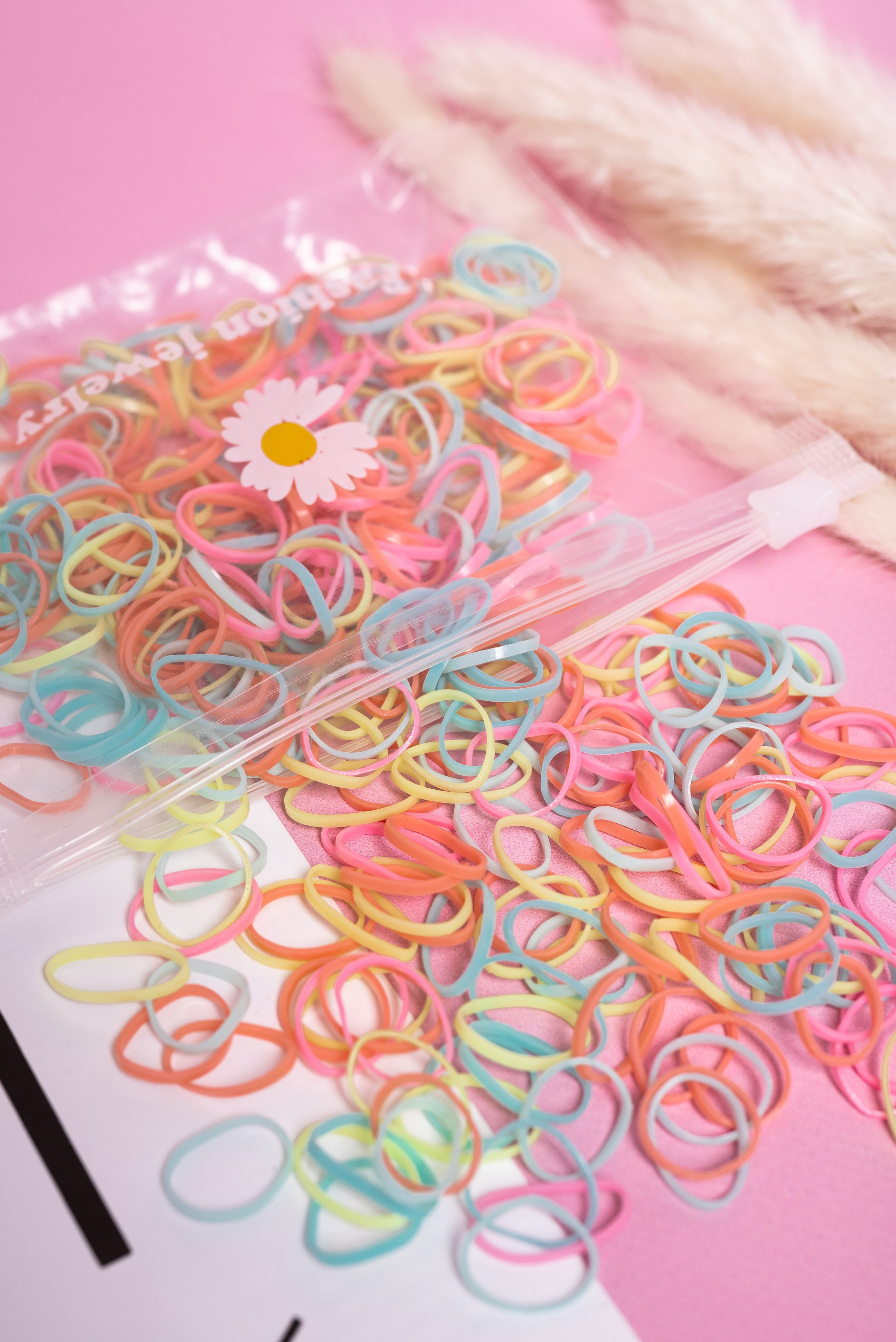 Резинки для волос. Предметный фотограф, фото для маркетплейсов Пятигорск, КМВ